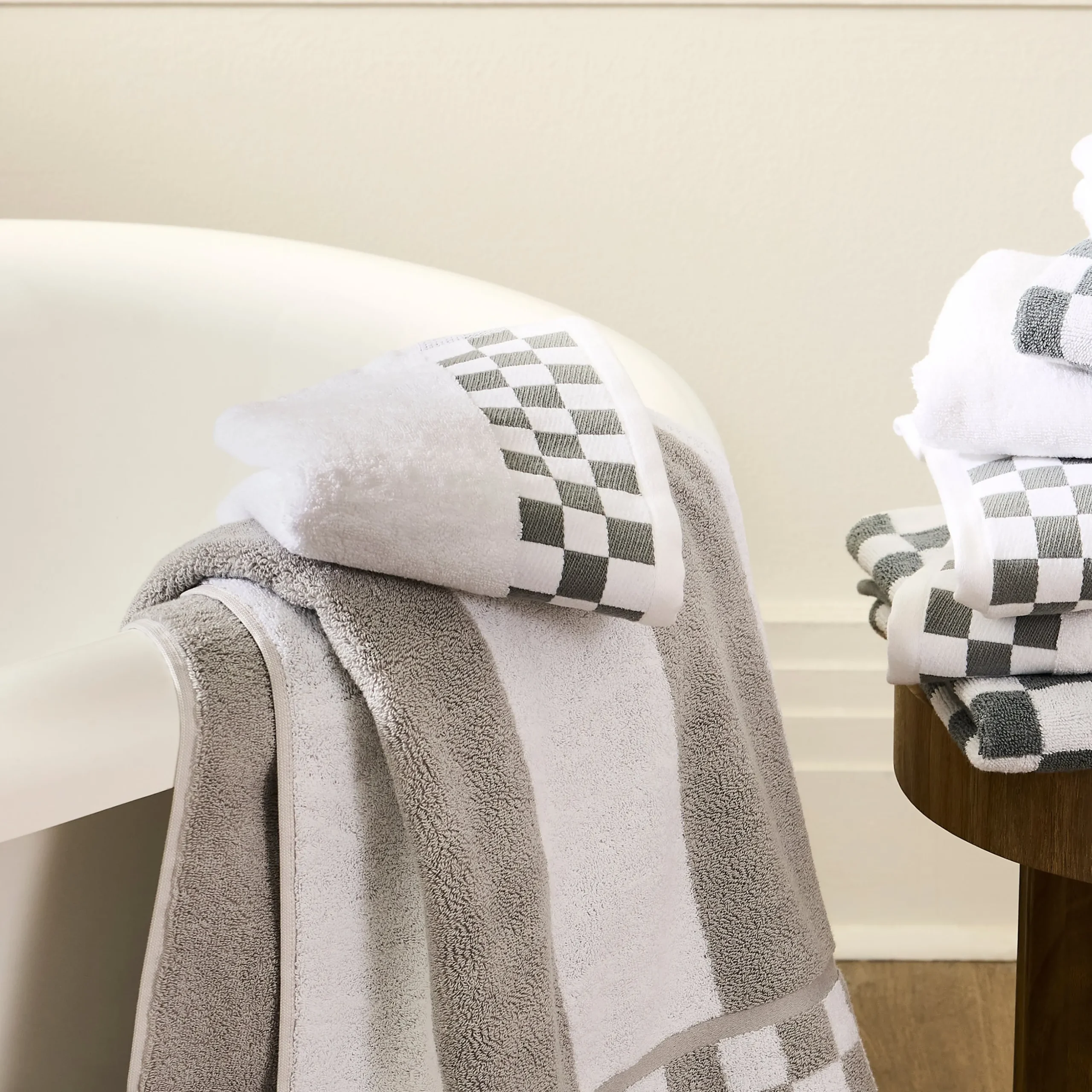 Bath Towel with Grey Check Border