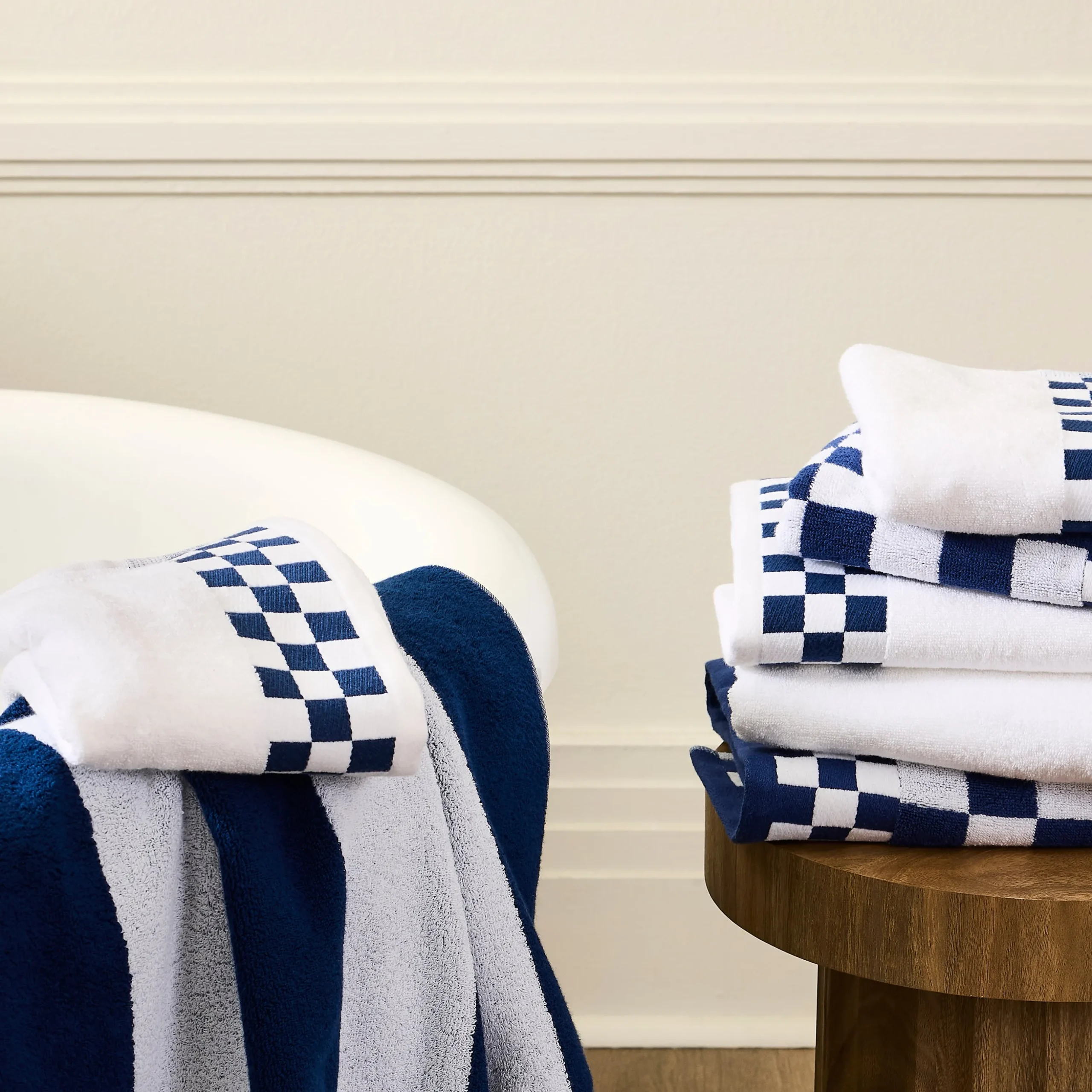 Bath Towel with Indigo Check Border