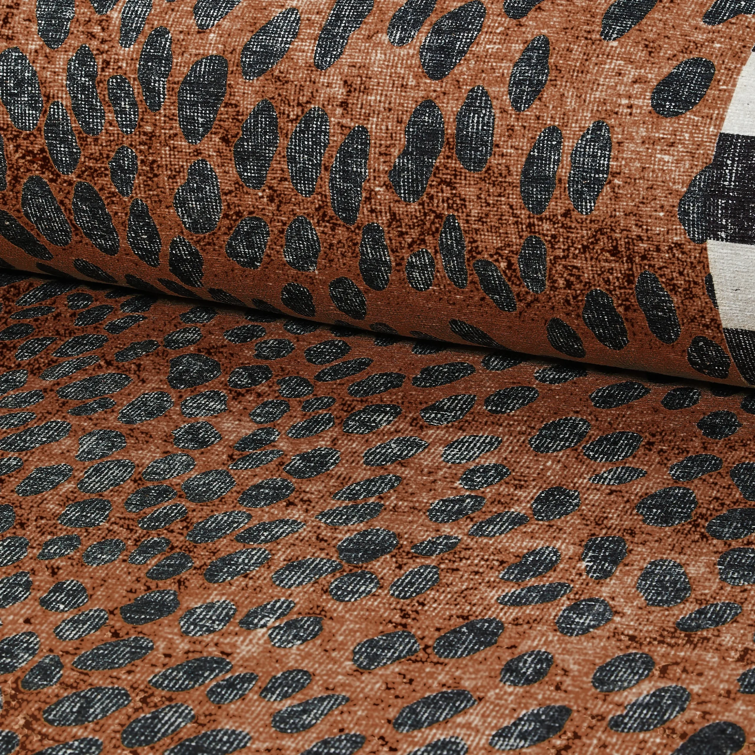 Cheetah 2' x 3' Washable Rug