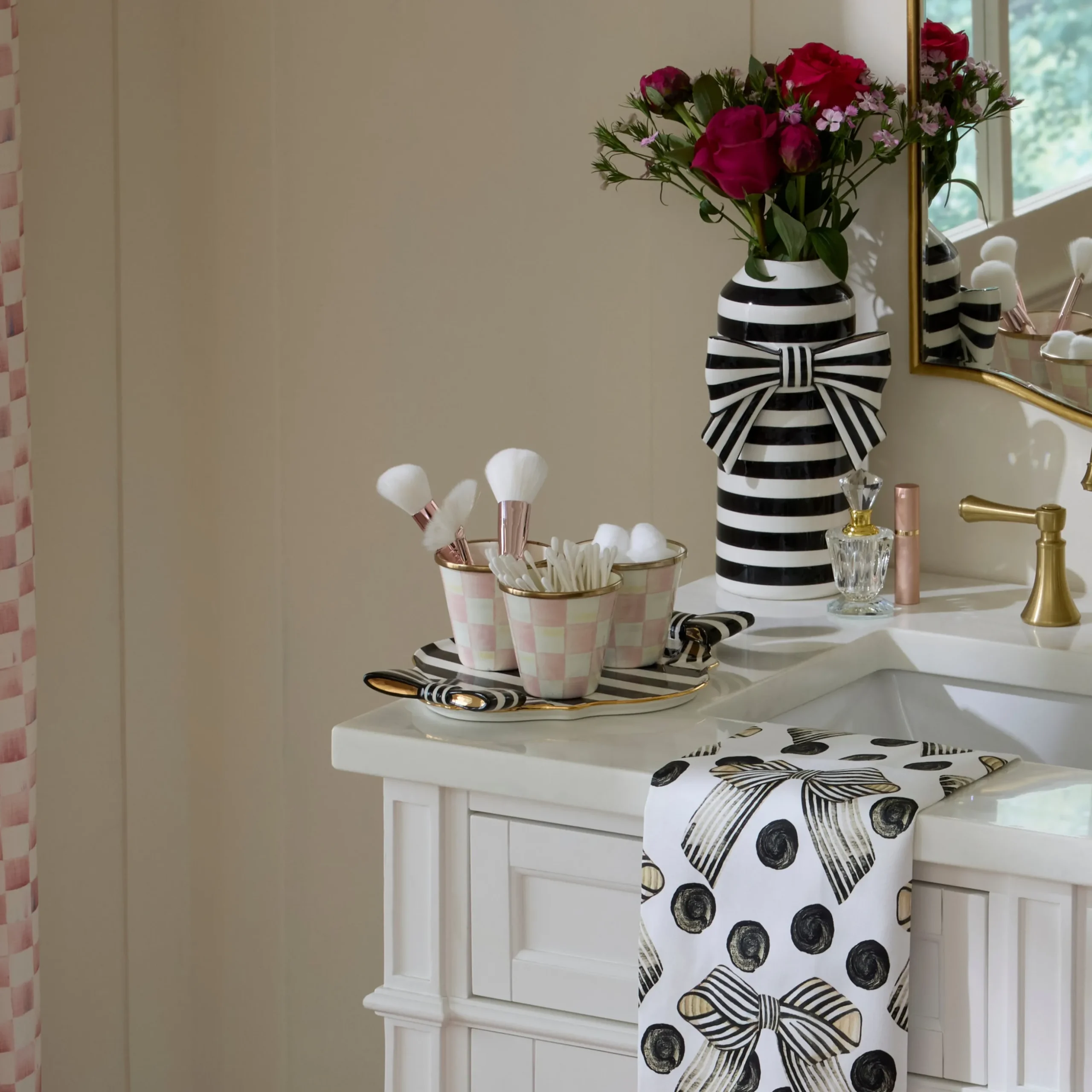 Courtly Bow Tray