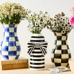 Courtly Bow Vase