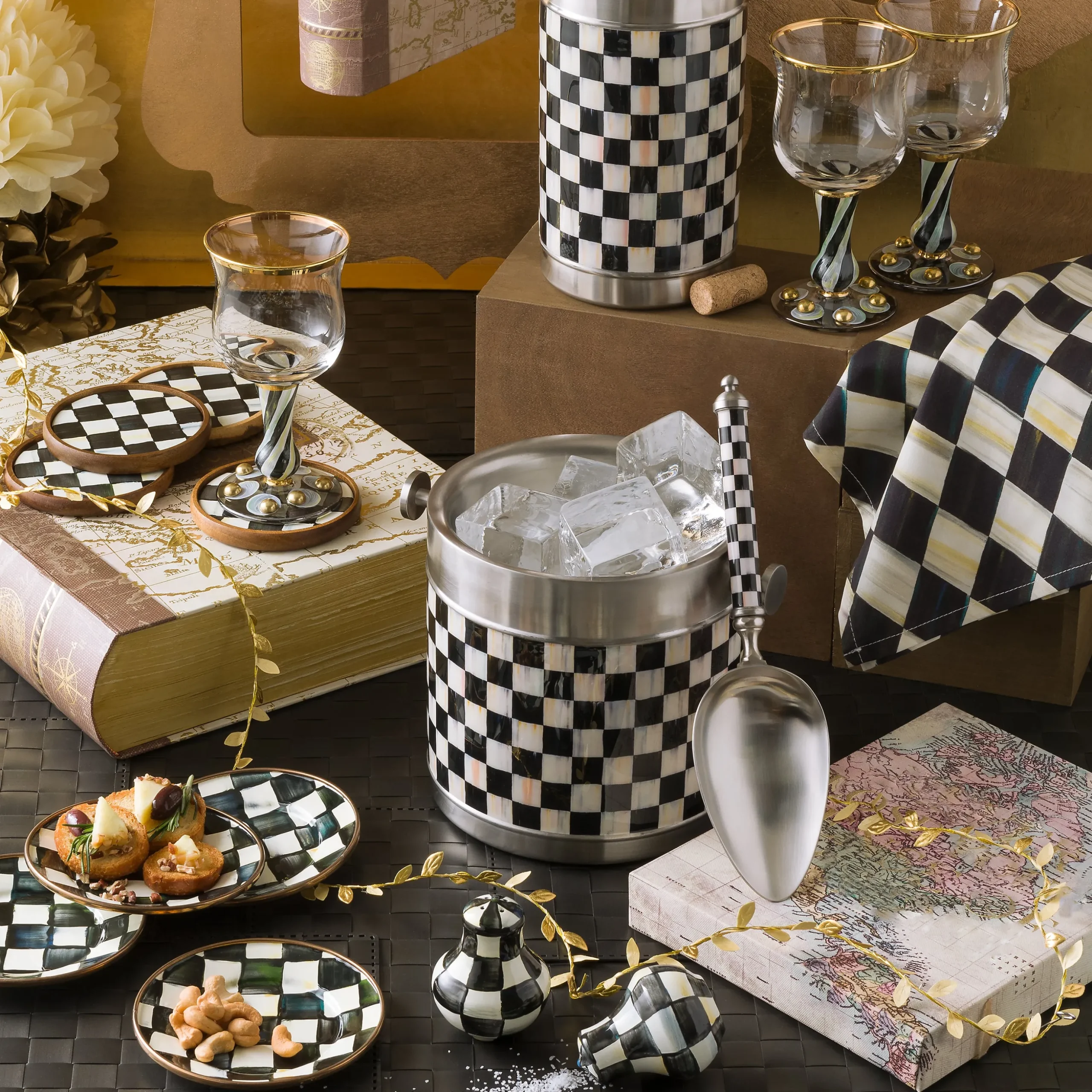 Courtly Check Appetizer Plates, Set of 4