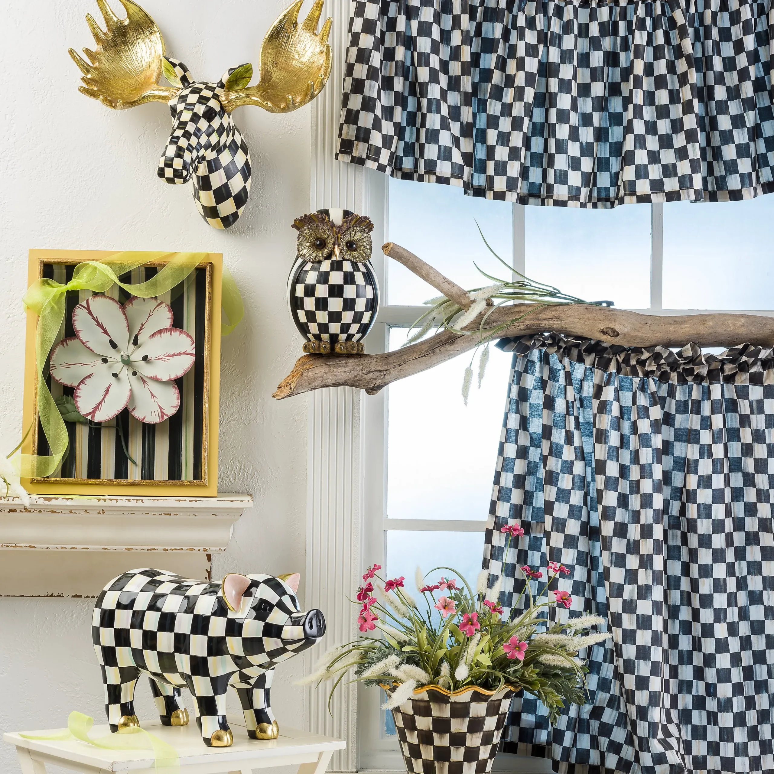 Courtly Check Cafe Valance