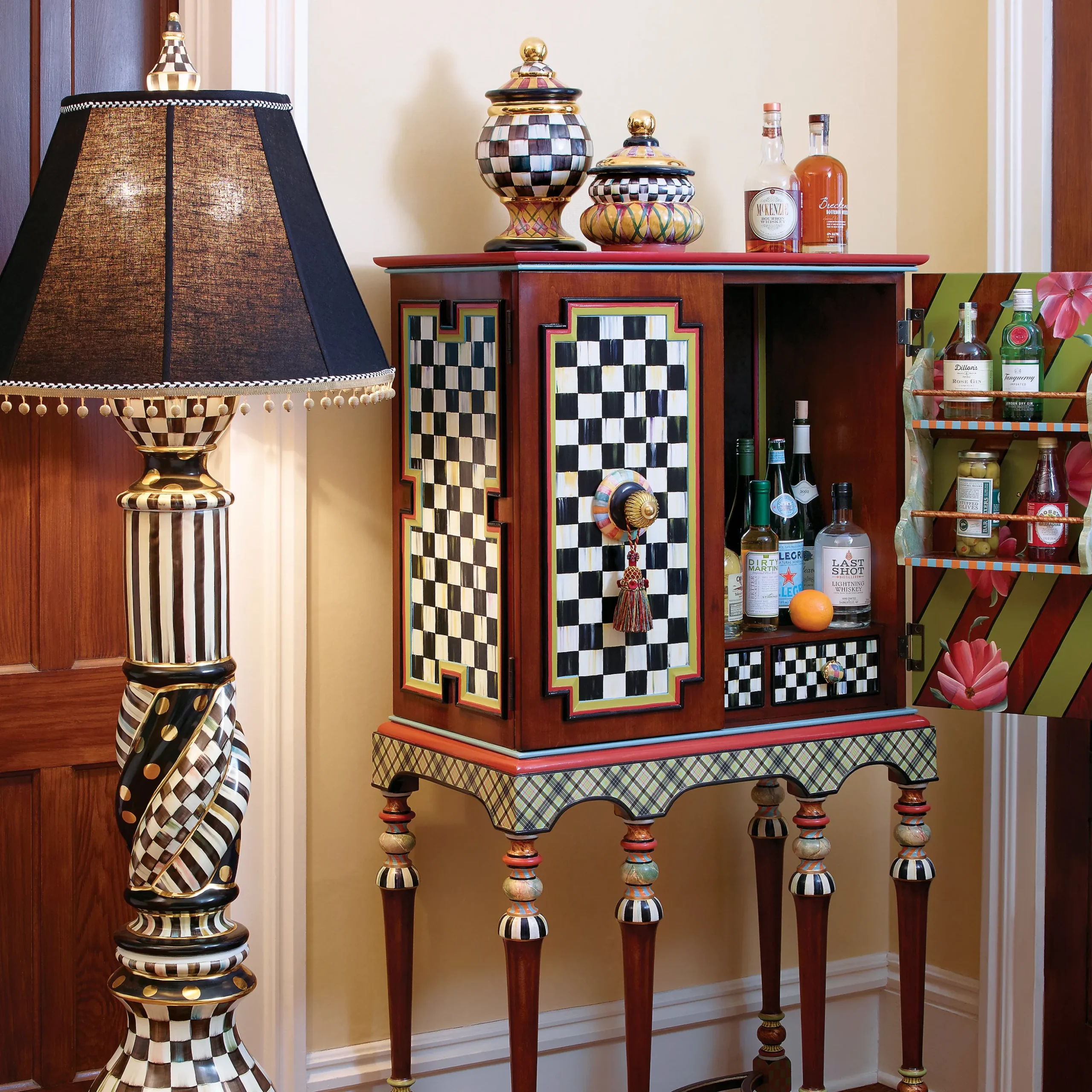 Courtly Check Ceramic Floor Lamp