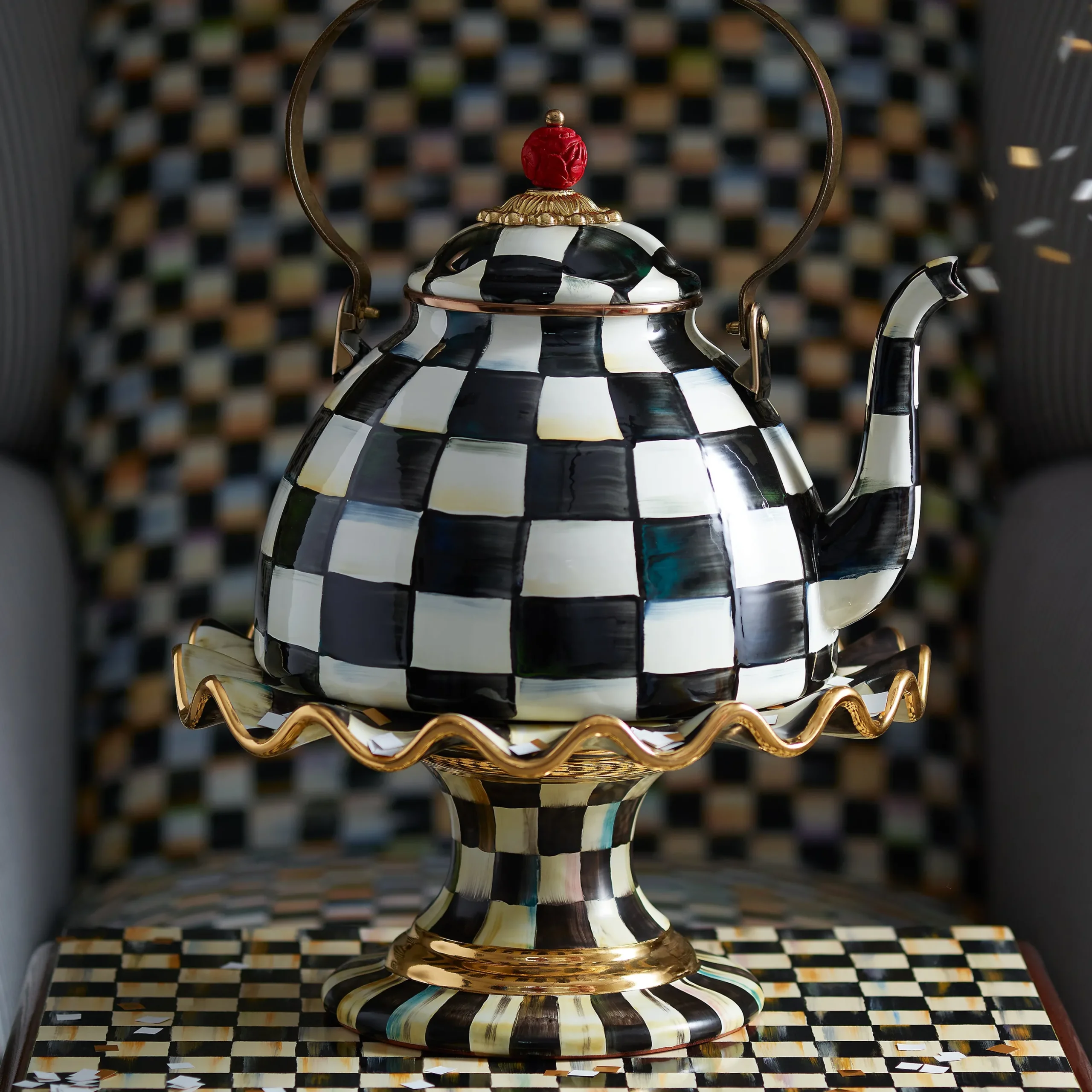Courtly Check Ceramic Fluted Cake Stand