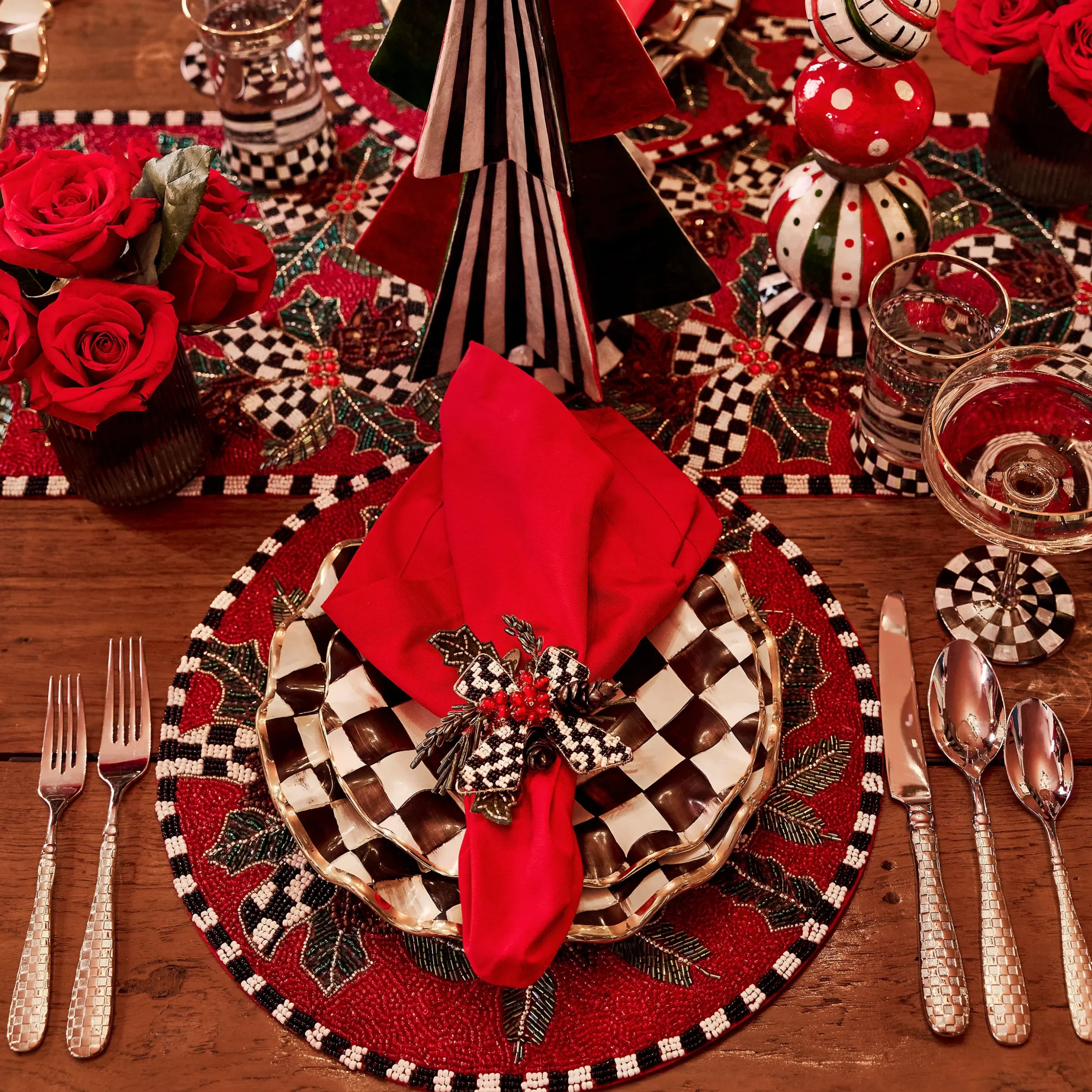 Courtly Check Ceramic Fluted Dessert Plate