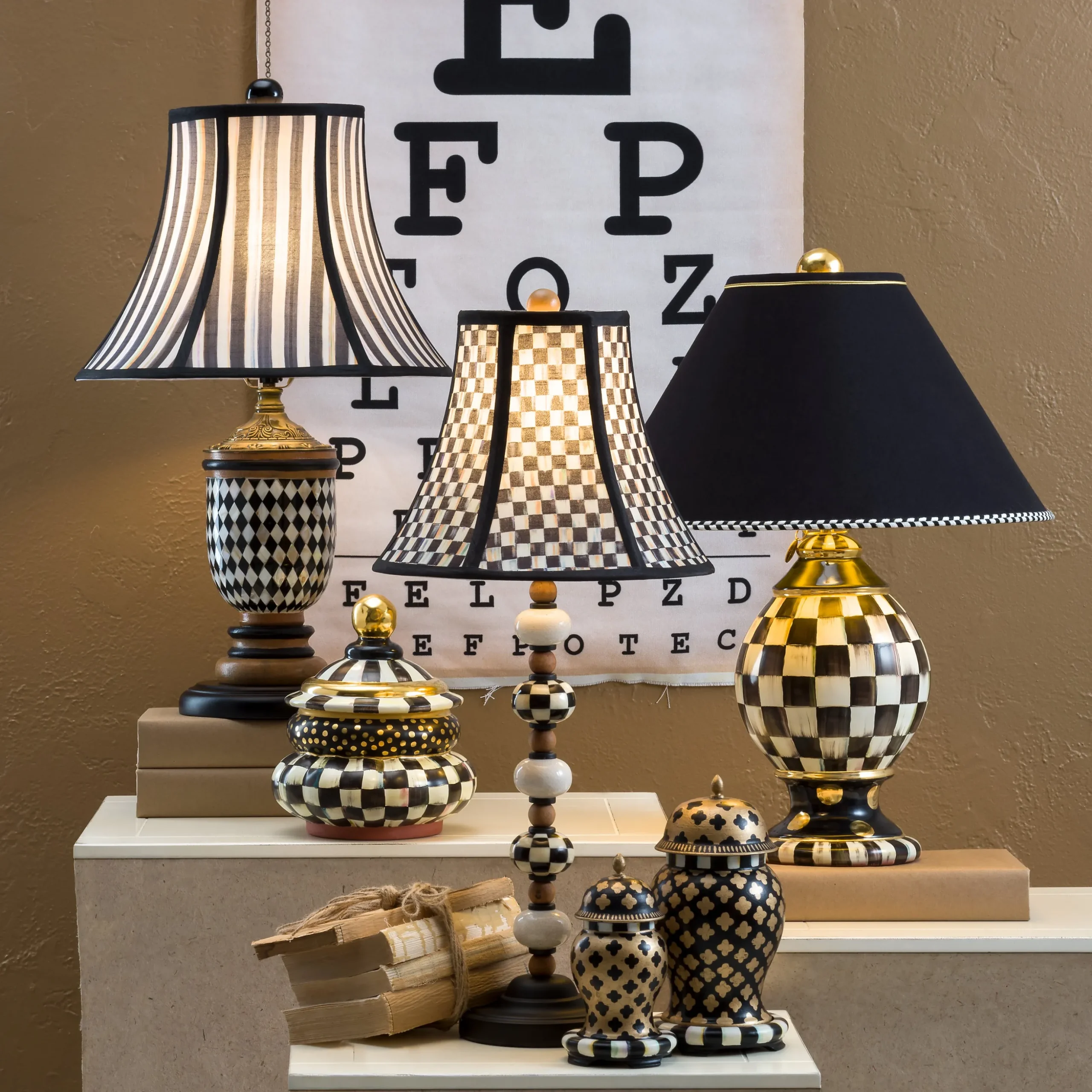 Courtly Check Ceramic Globe Lamp