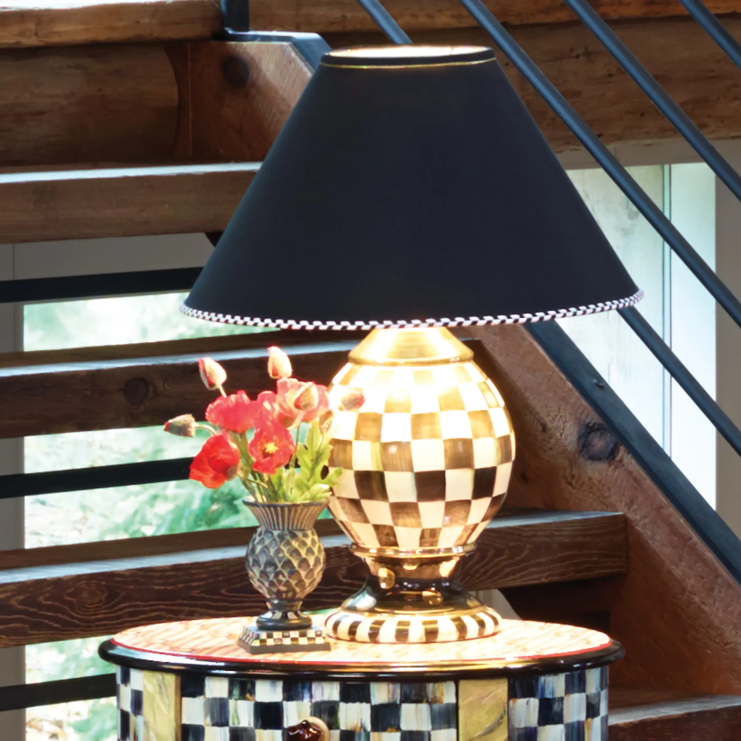 Courtly Check Ceramic Globe Lamp