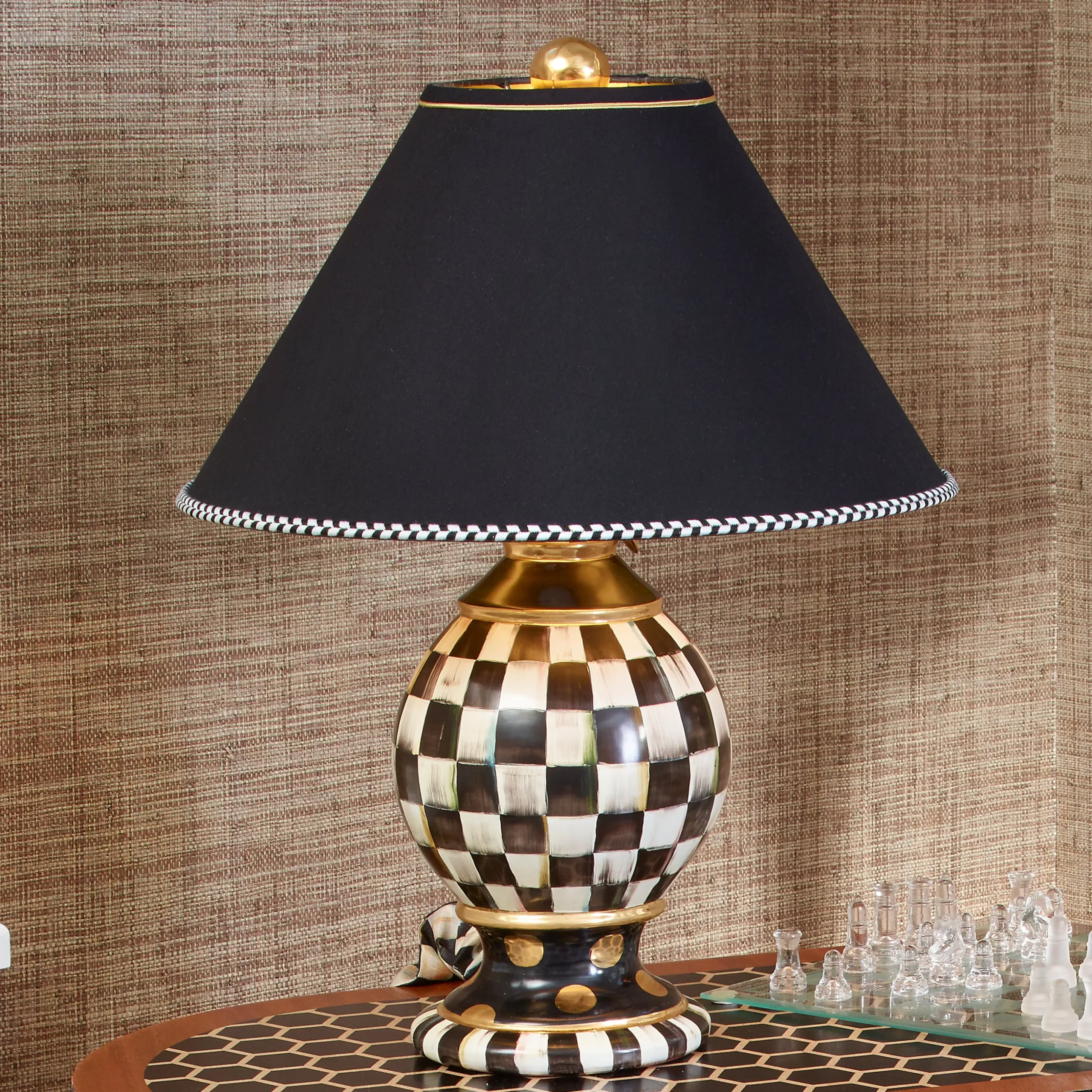 Courtly Check Ceramic Globe Lamp