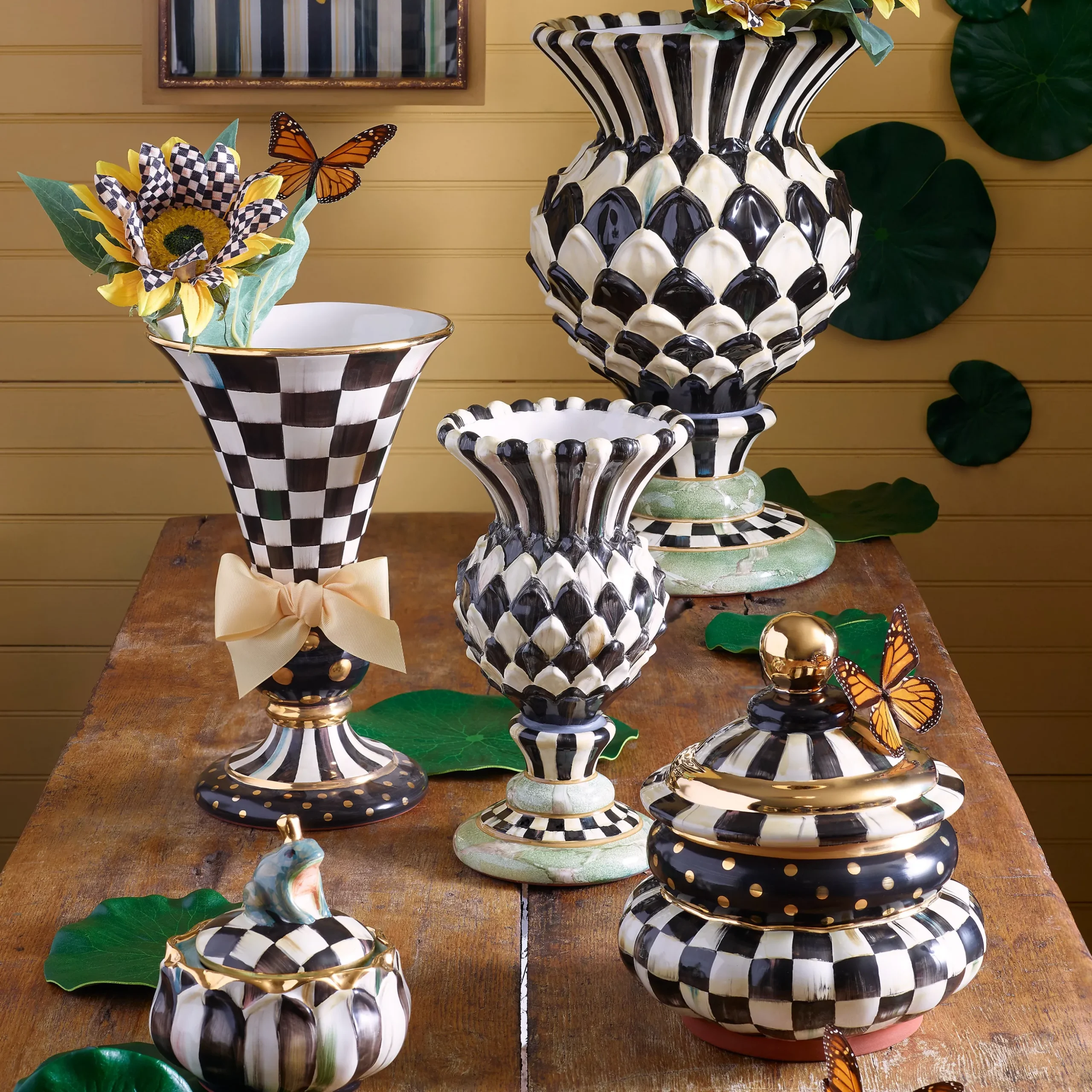 Courtly Check Ceramic Groovy Canister