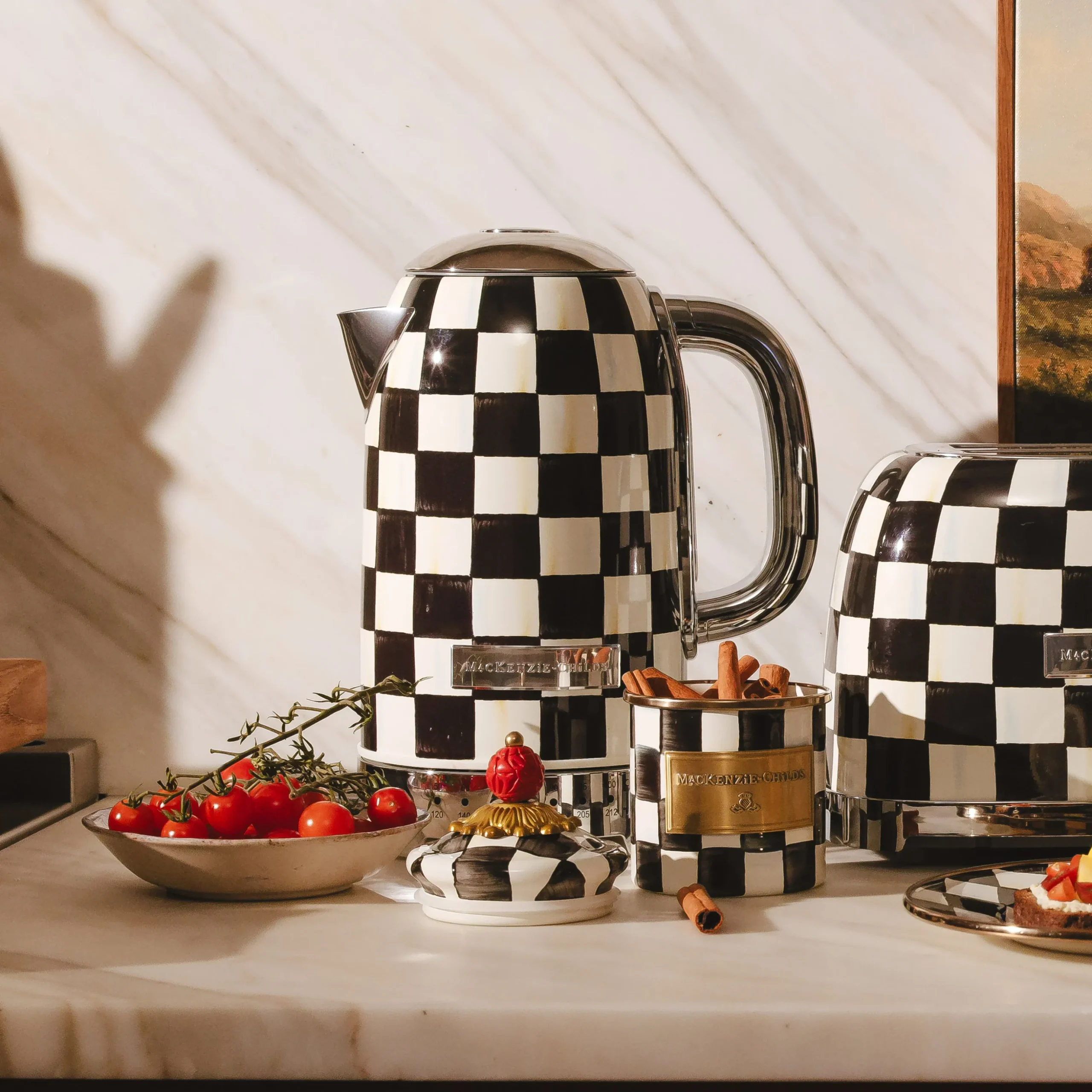Courtly Check Electric Kettle