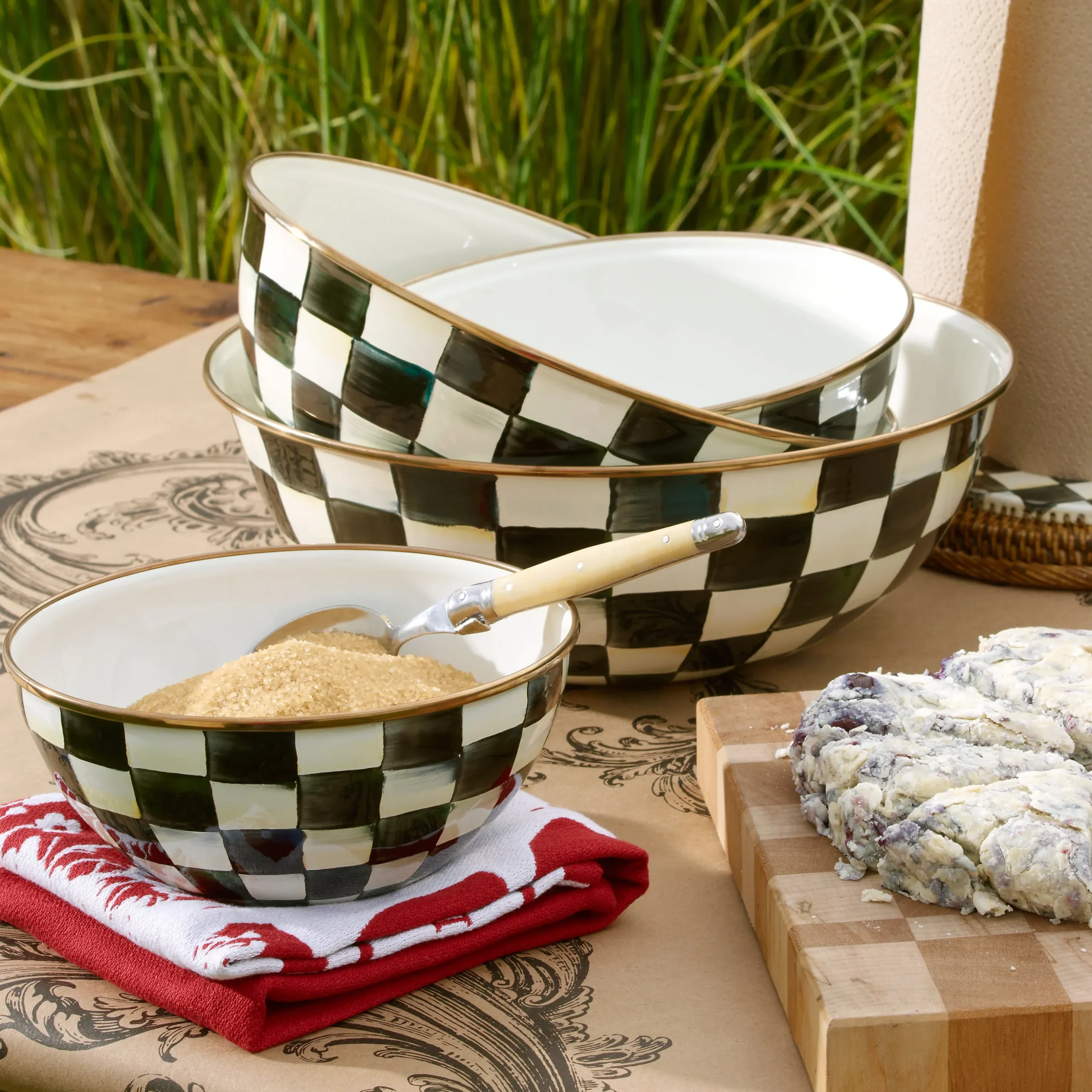 Courtly Check Extra Large Everyday Bowl