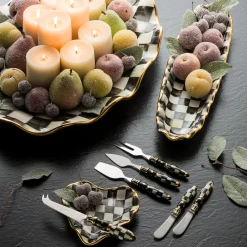 Courtly Check Fluted Heart Plate