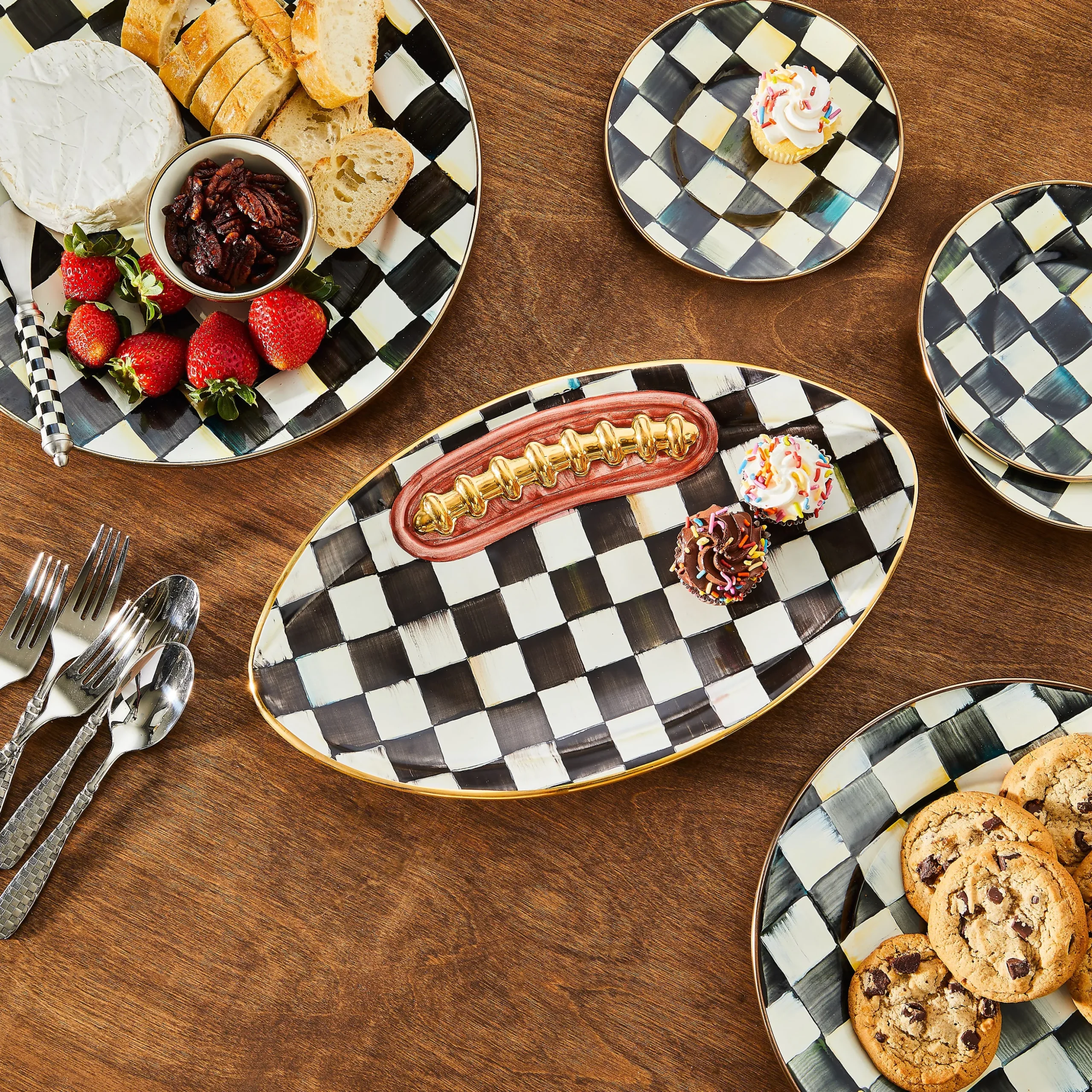 Courtly Check Football Platter