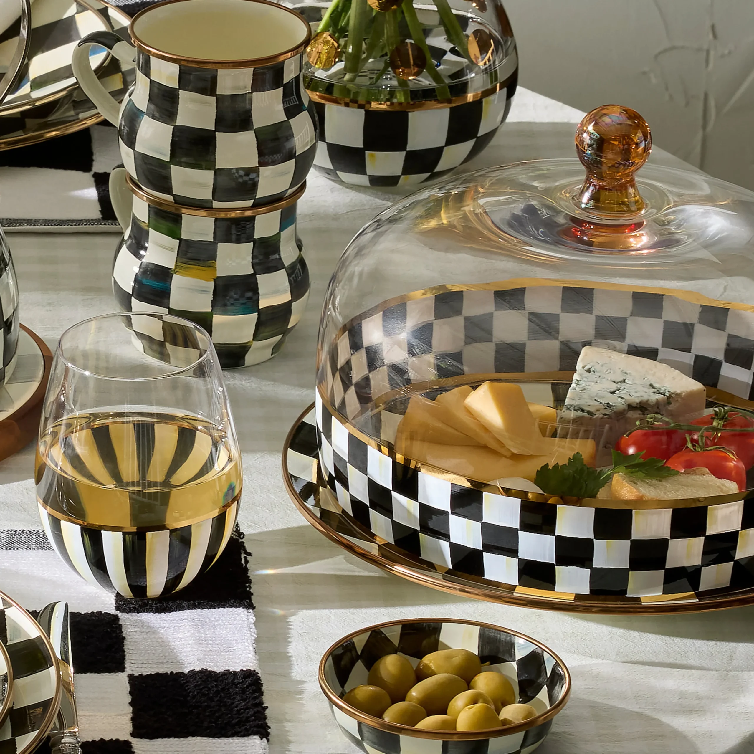 Courtly Check Glass Cake Dome