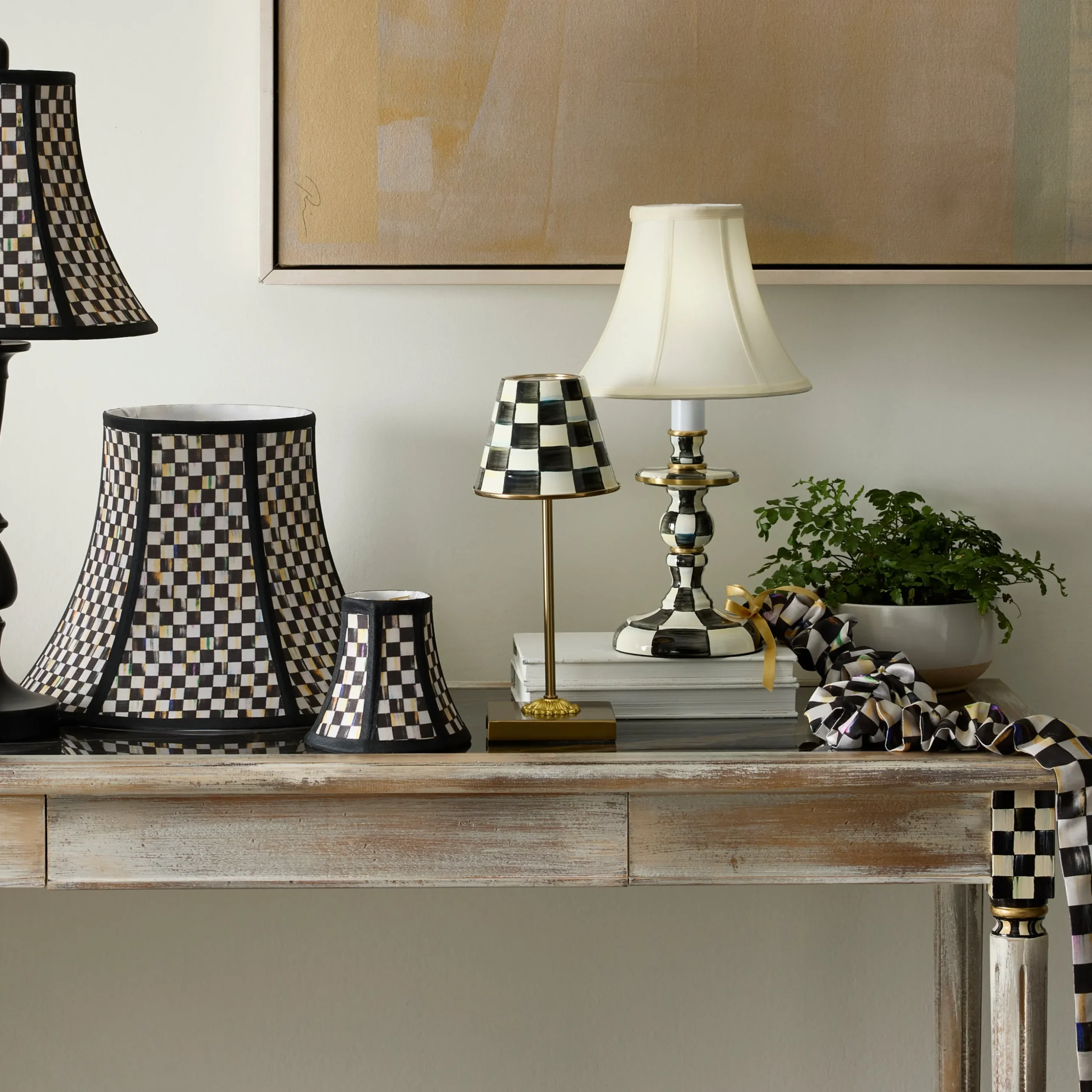 Courtly Check LED Rechargeable Cafe Table Lamp