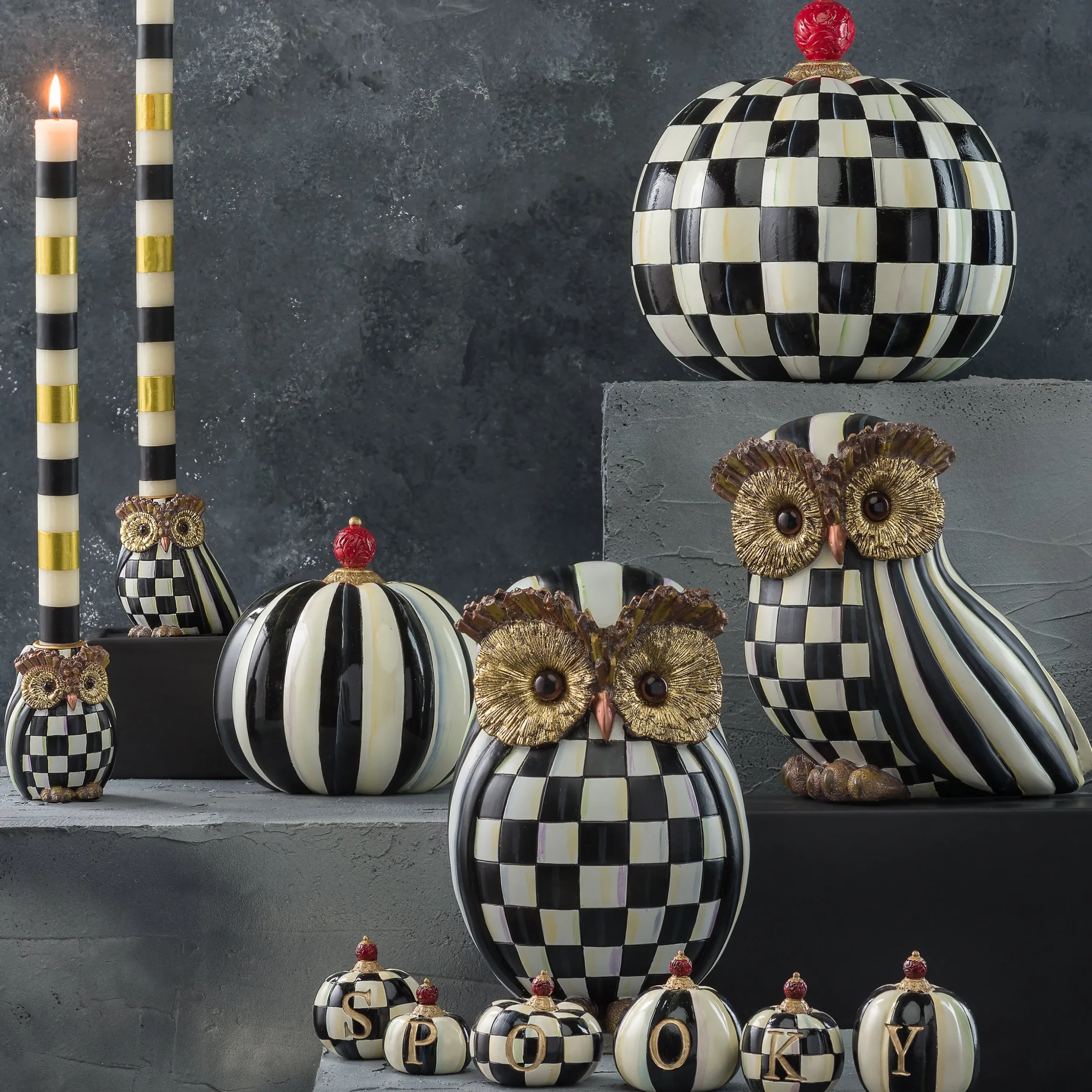 Courtly Check Owl