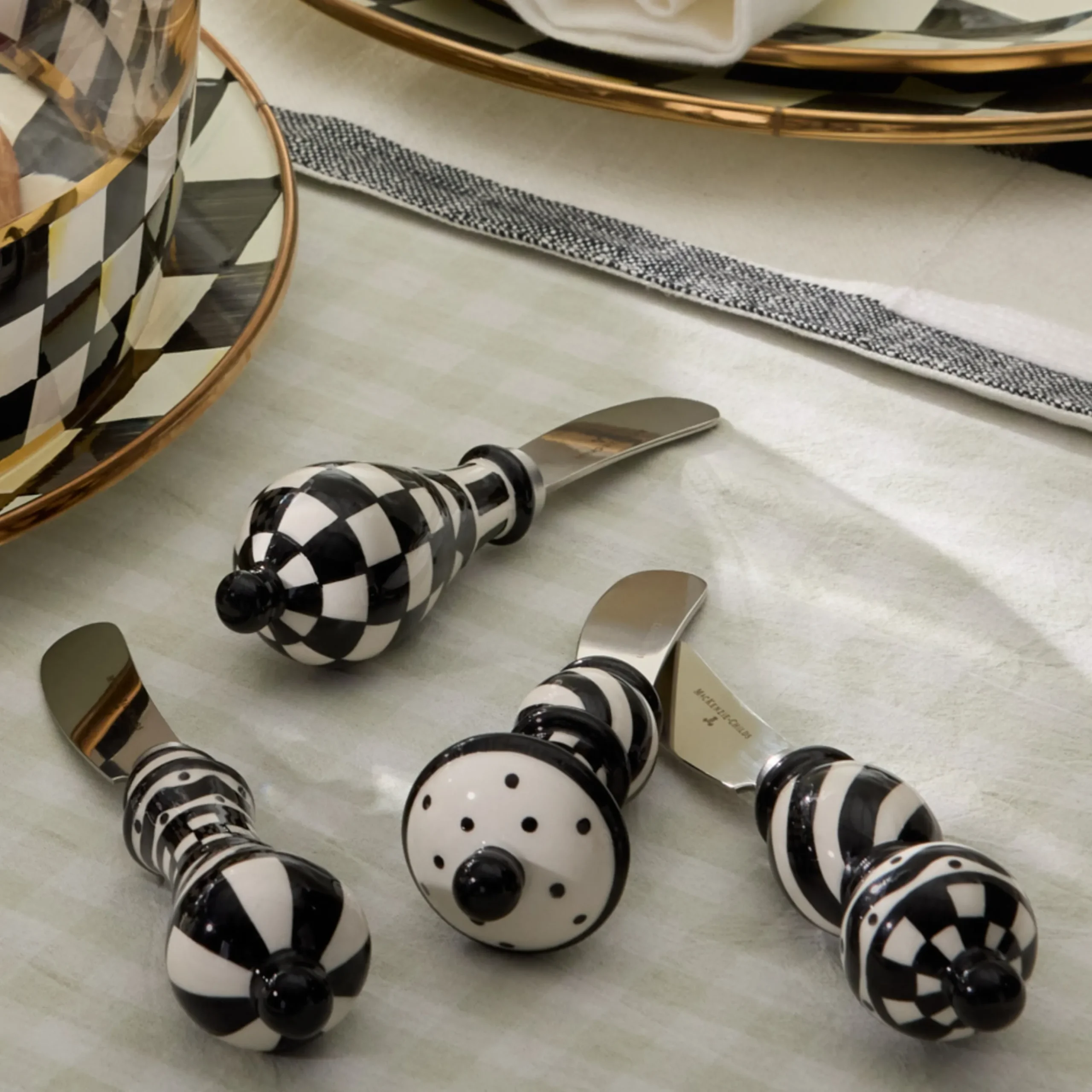 Courtly Check Party Spreaders, Set of 4