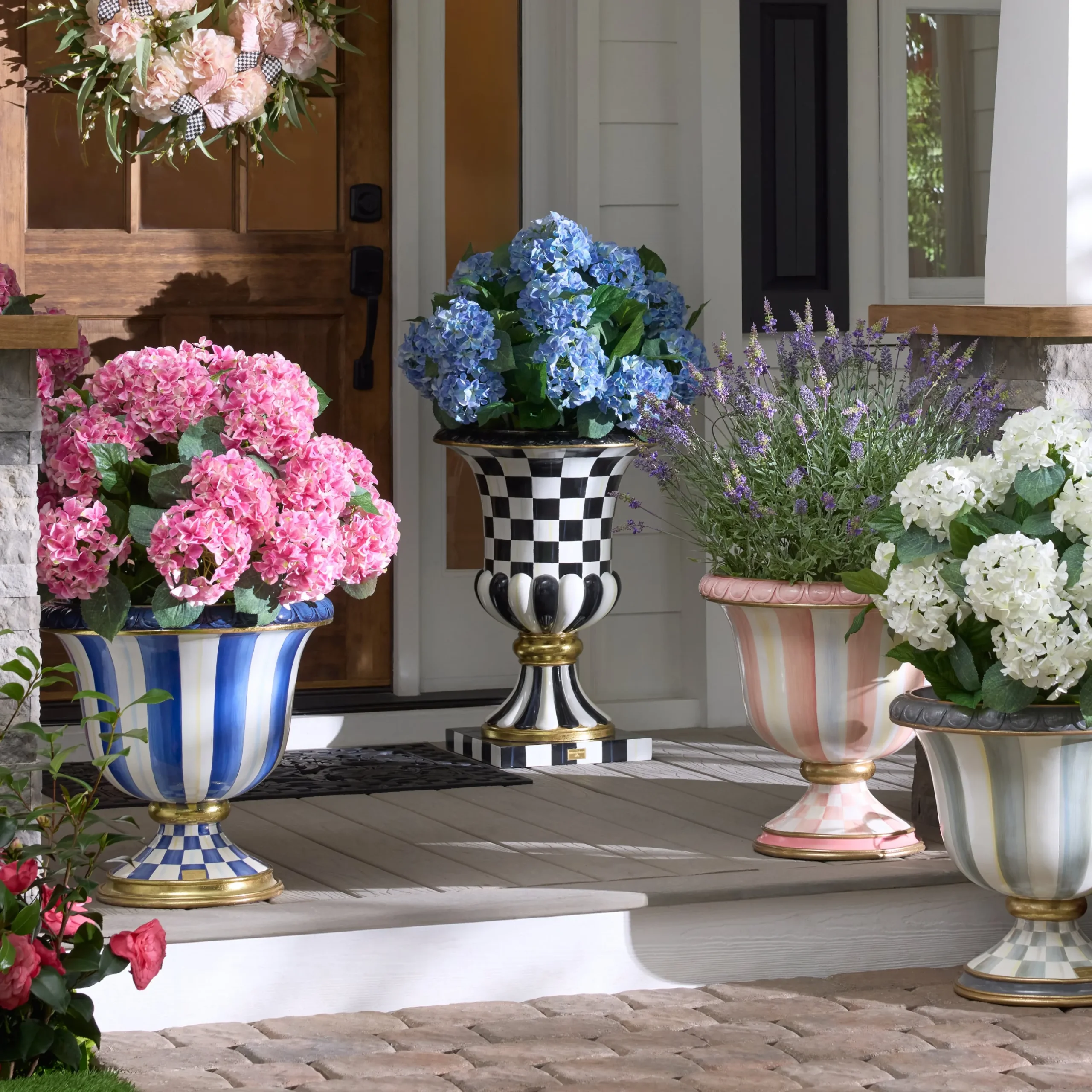 Courtly Check Pedestal Urn