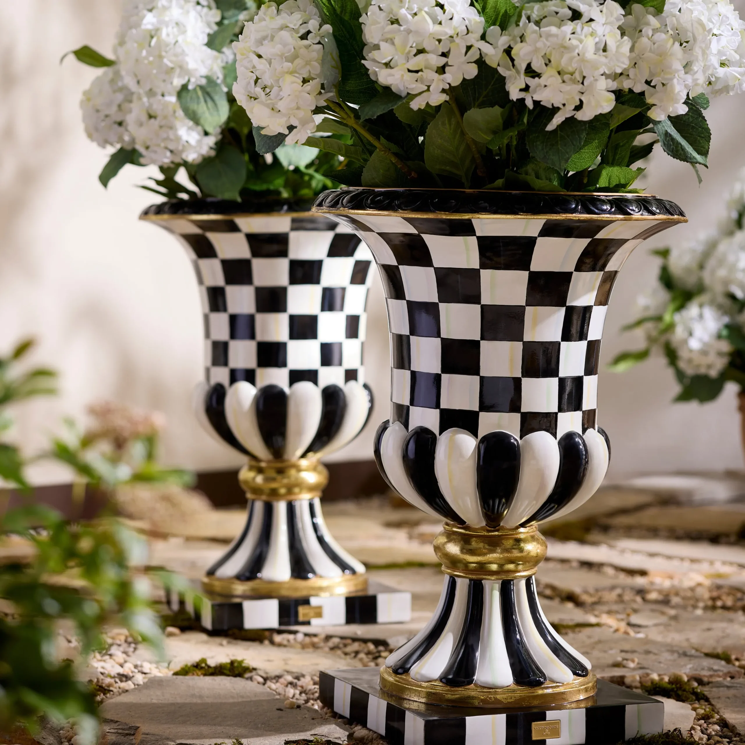 Courtly Check Pedestal Urn