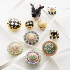 Courtly Check Petit Four Round Knob