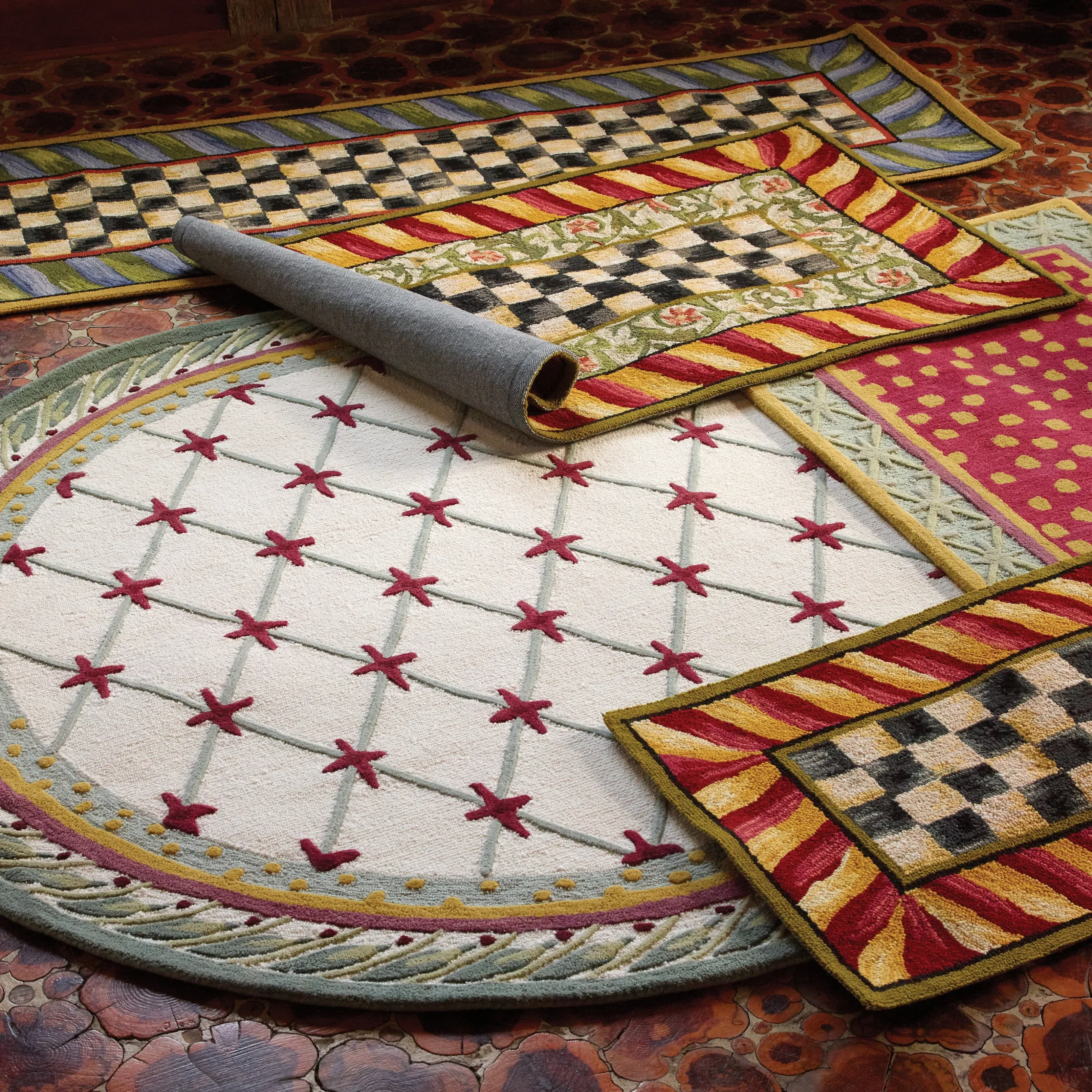 Courtly Check Red & Gold 3' x 5' Rug