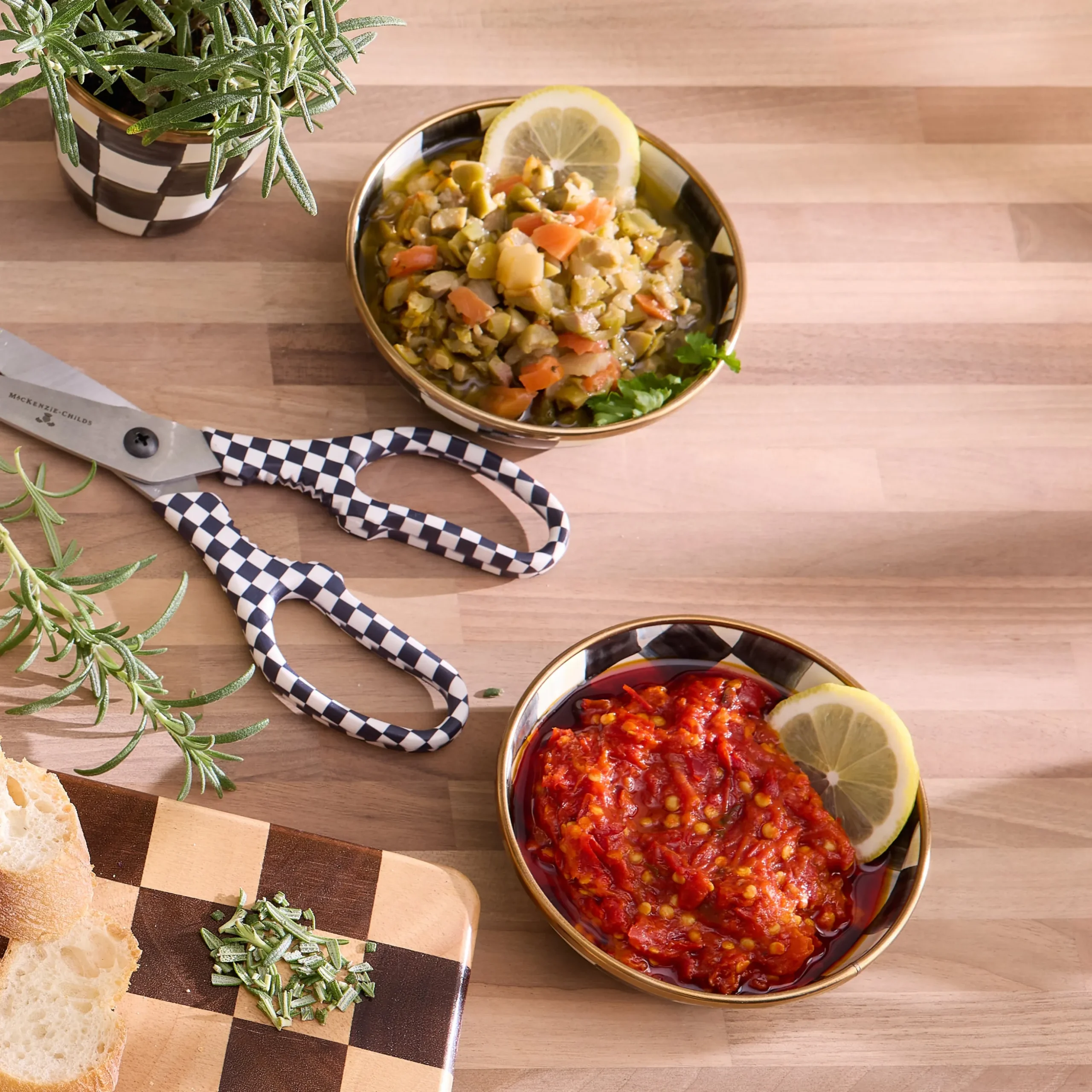 Courtly Check Relish Dish