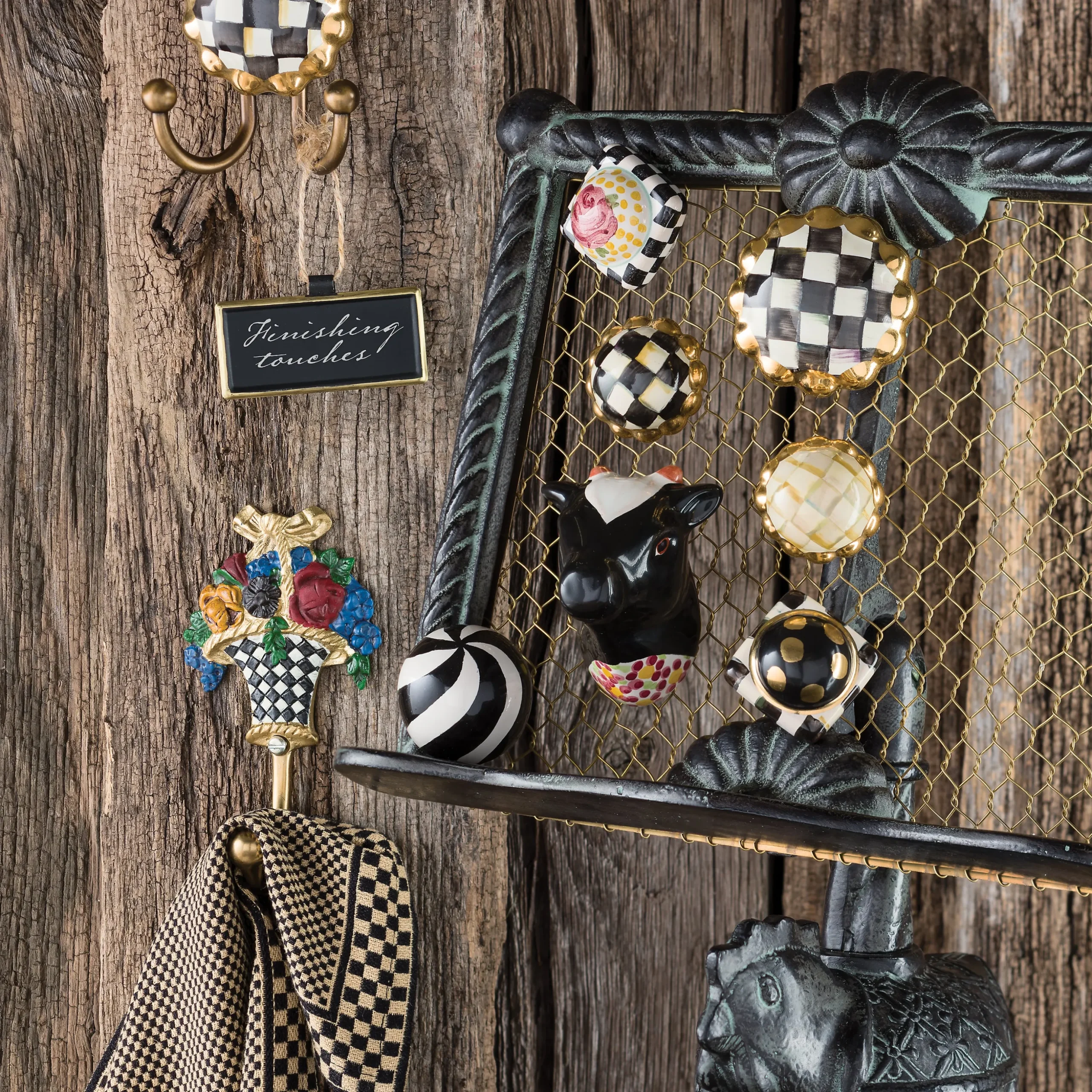 Courtly Check Round Hook