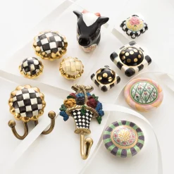 Courtly Check Round Hook
