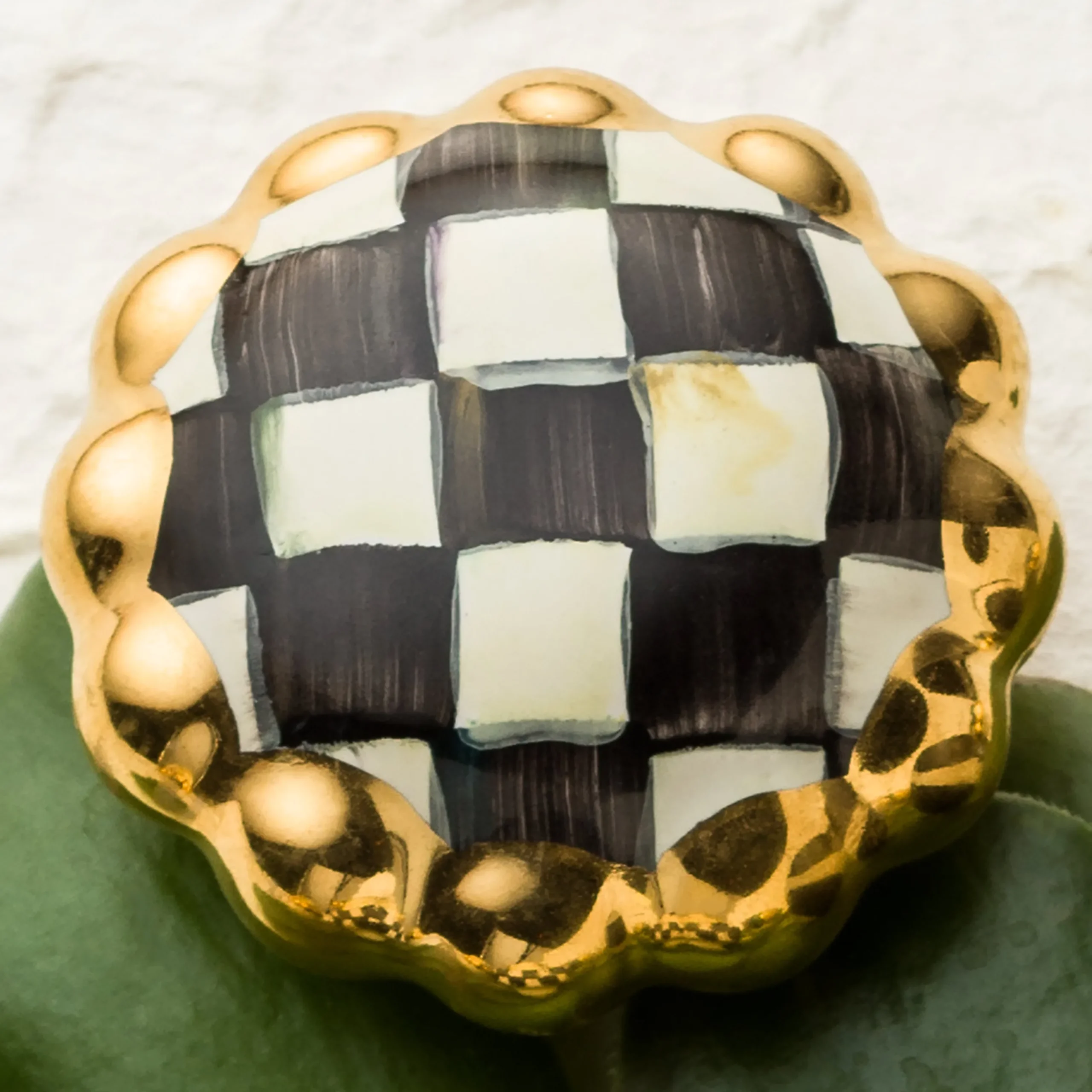 Courtly Check Round Knob