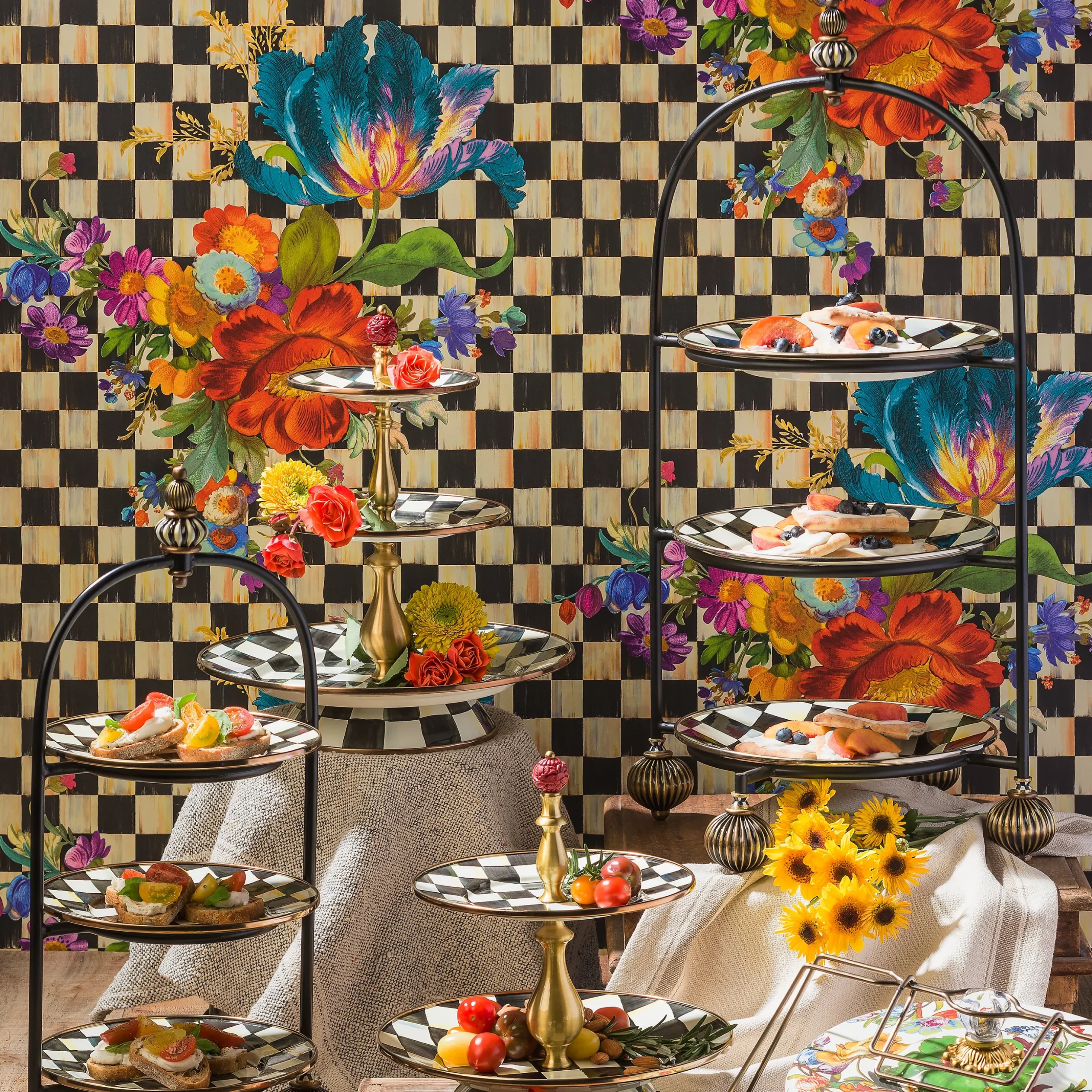 Courtly Check Two Tier Sweet Stand