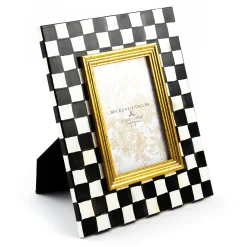 Courtly Check 4