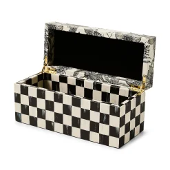 Courtly English Garden Box