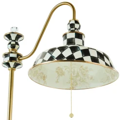 Courtly Farmhouse Floor Lamp