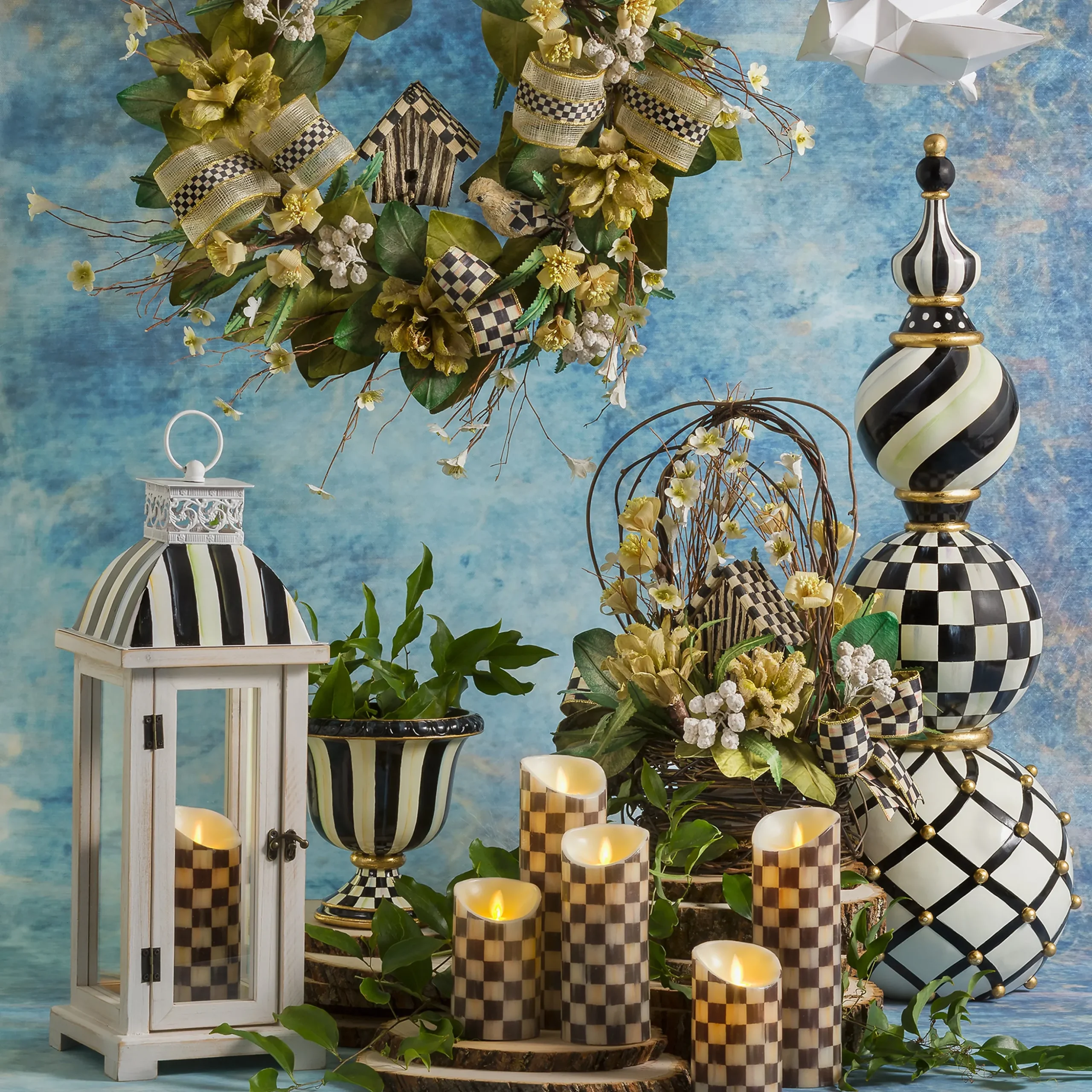 Courtly Stripe Tabletop Urn