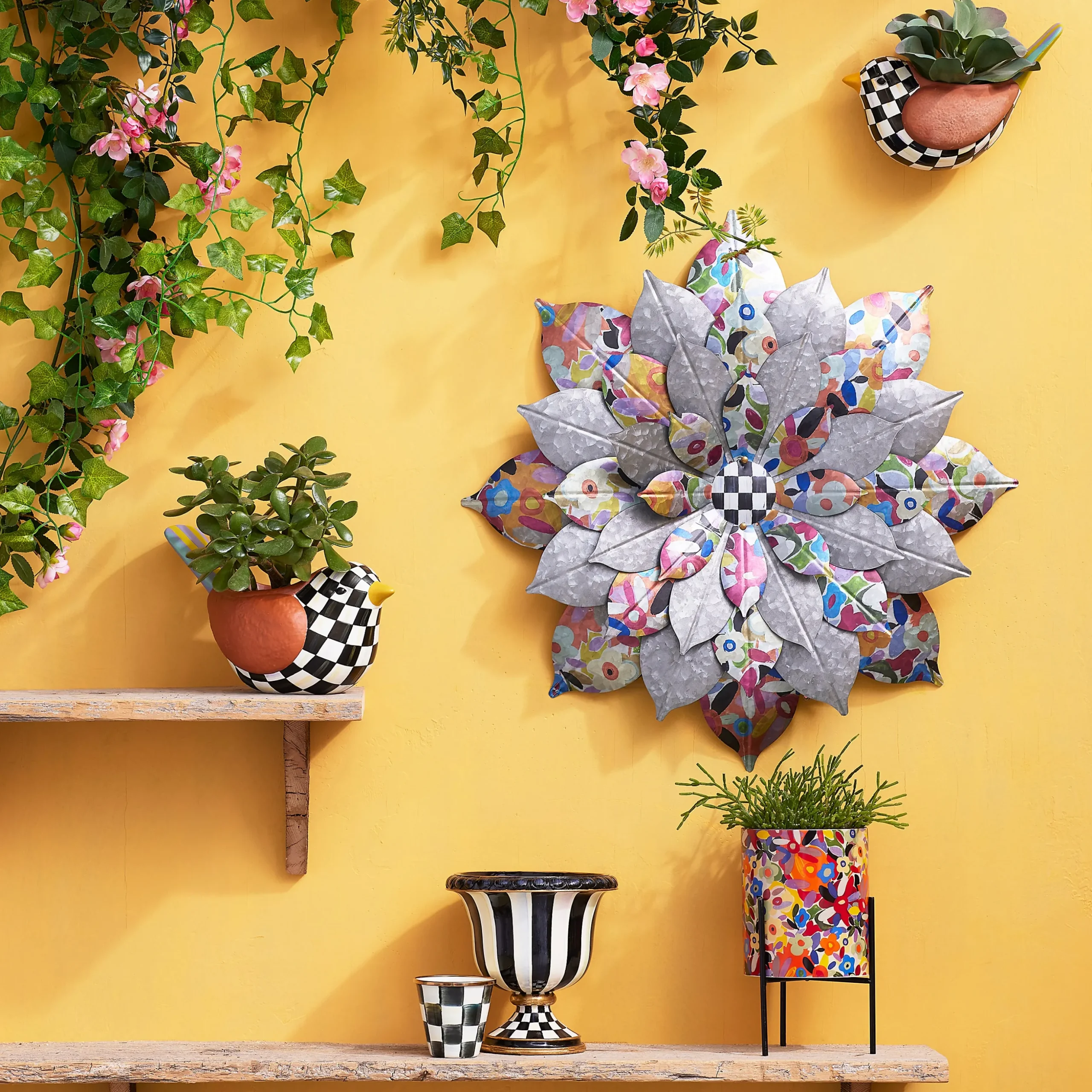 Courtly Stripe Tabletop Urn