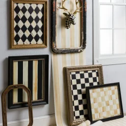 Courtly Stripe Wallpaper