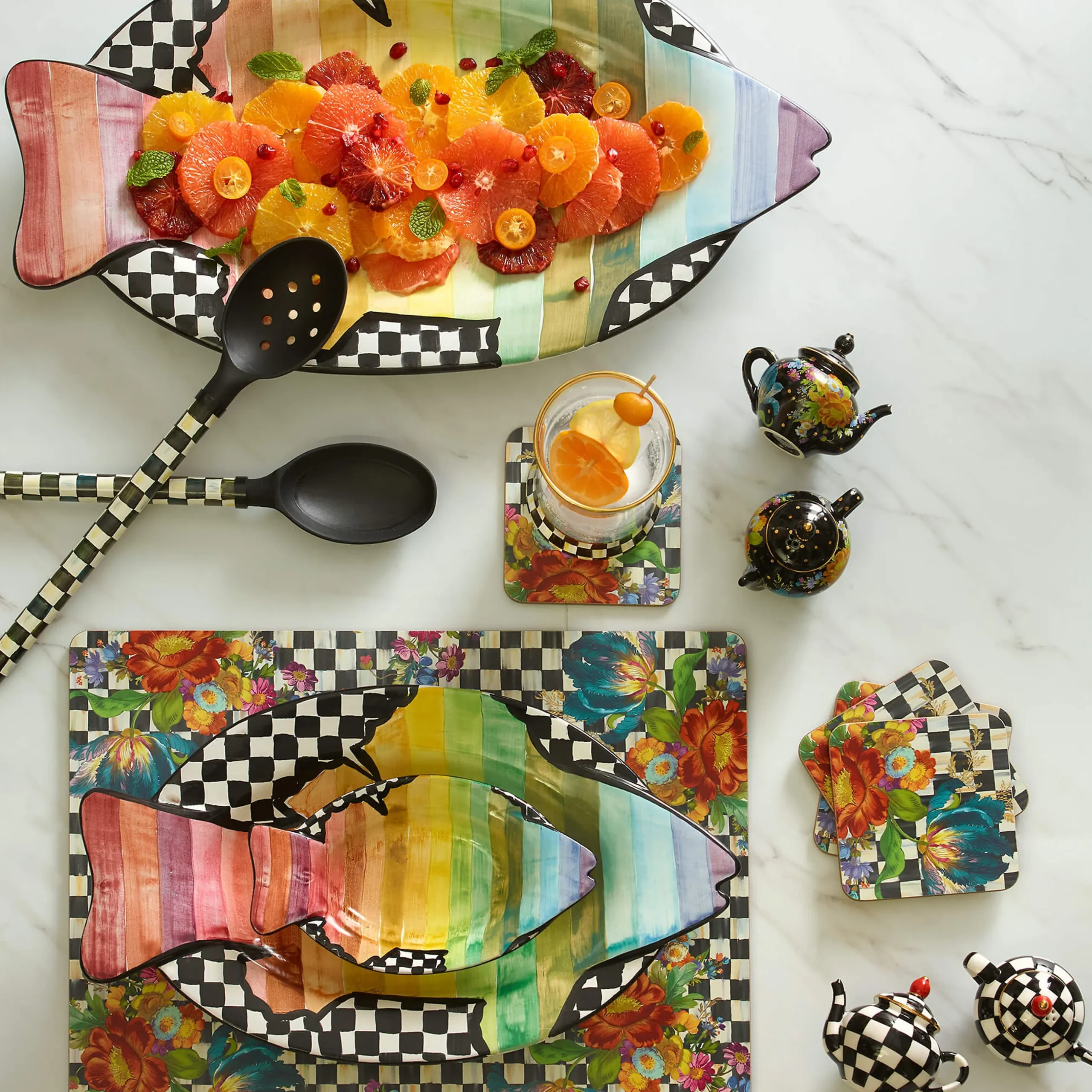 Courtly Teapot Salt & Pepper Set