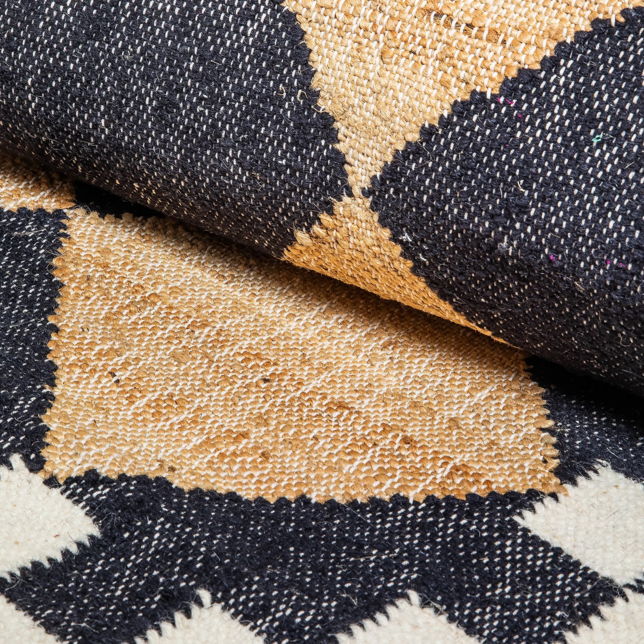 Diamond Jute 2' x 3' Rug