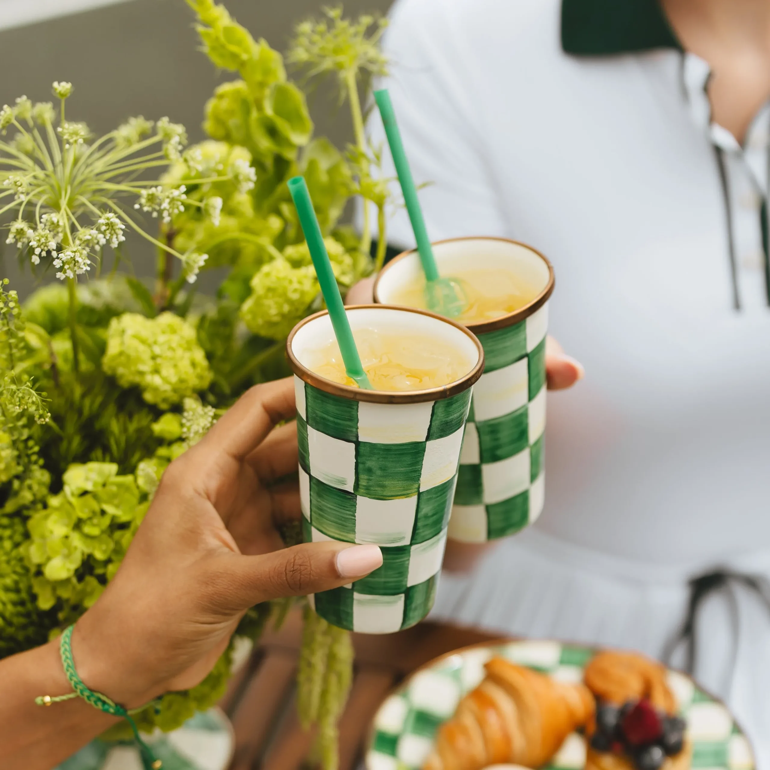 Emerald Check 10 Ounce Tumbler