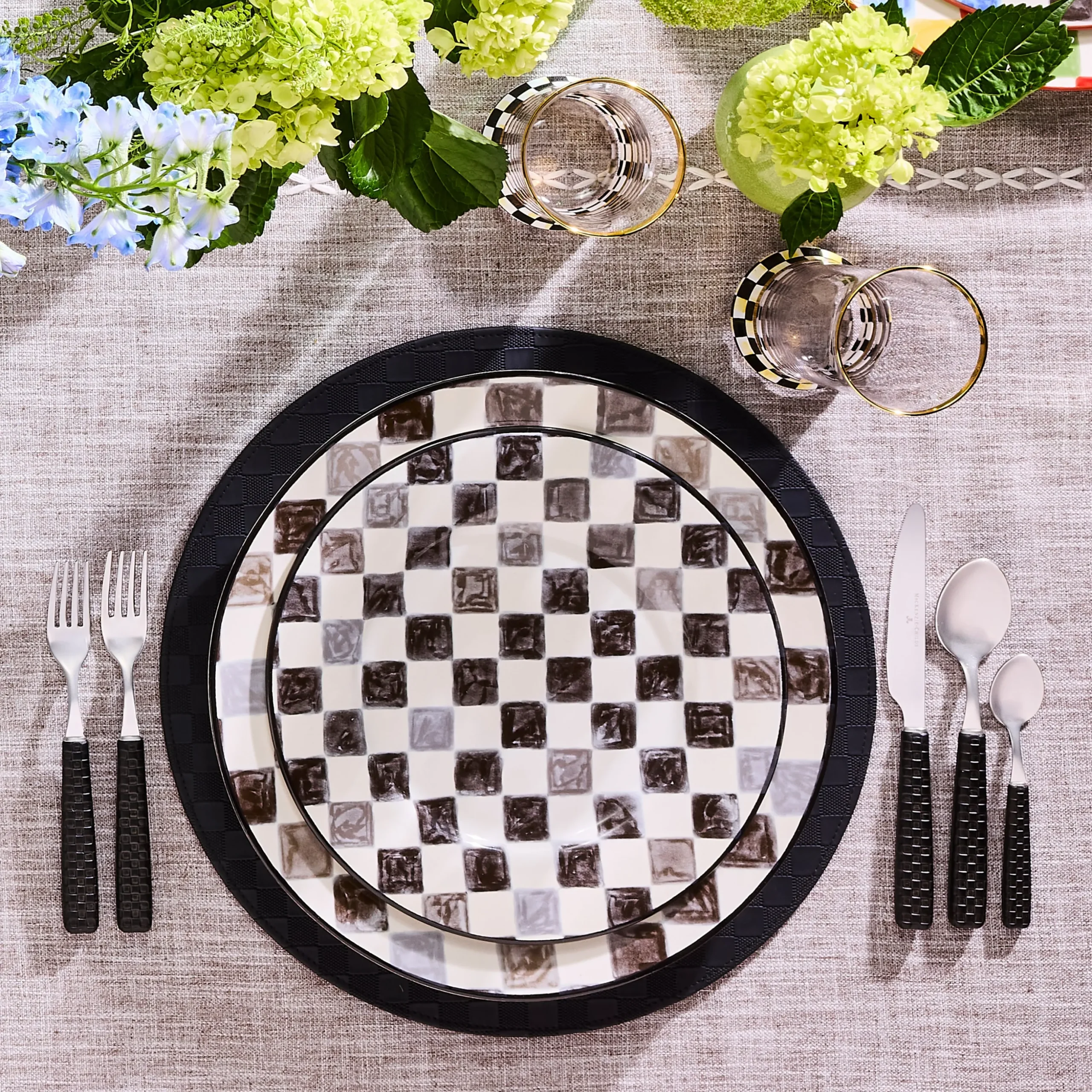 Everyday Black 5-Piece Place Setting