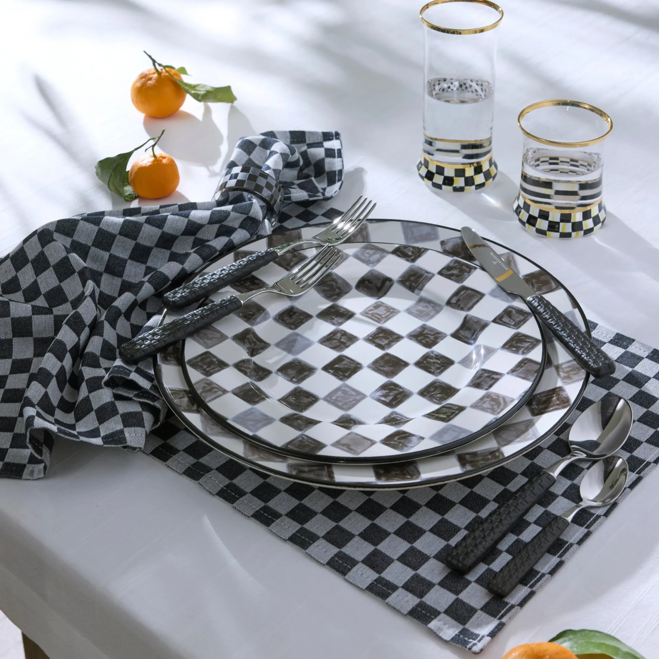 Everyday Black 5-Piece Place Setting