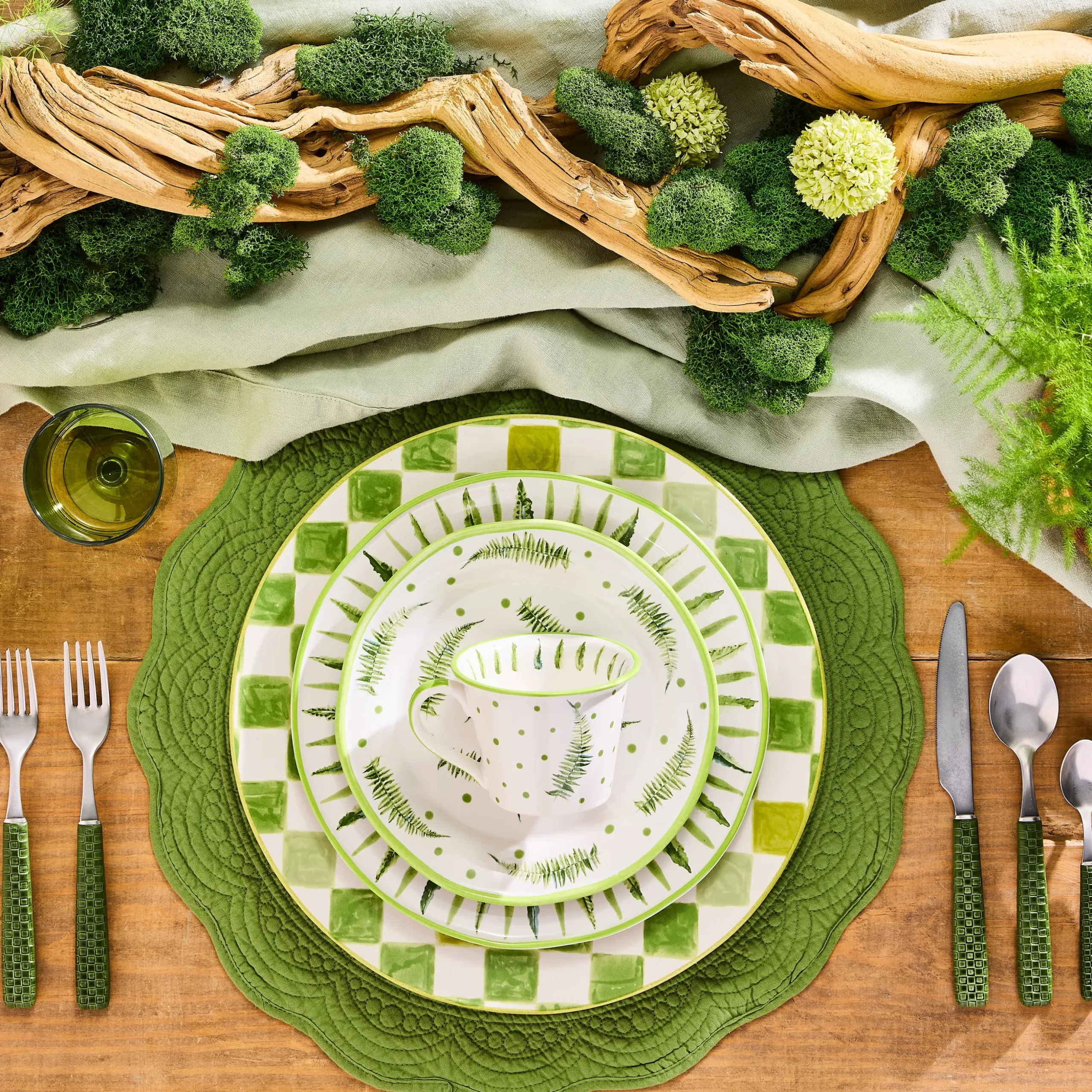 Everyday Green 5-Piece Place Setting