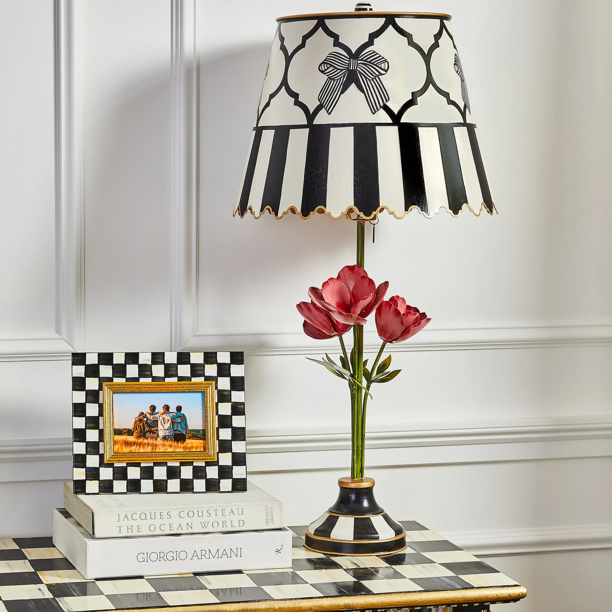 Flower Show Table Lamp