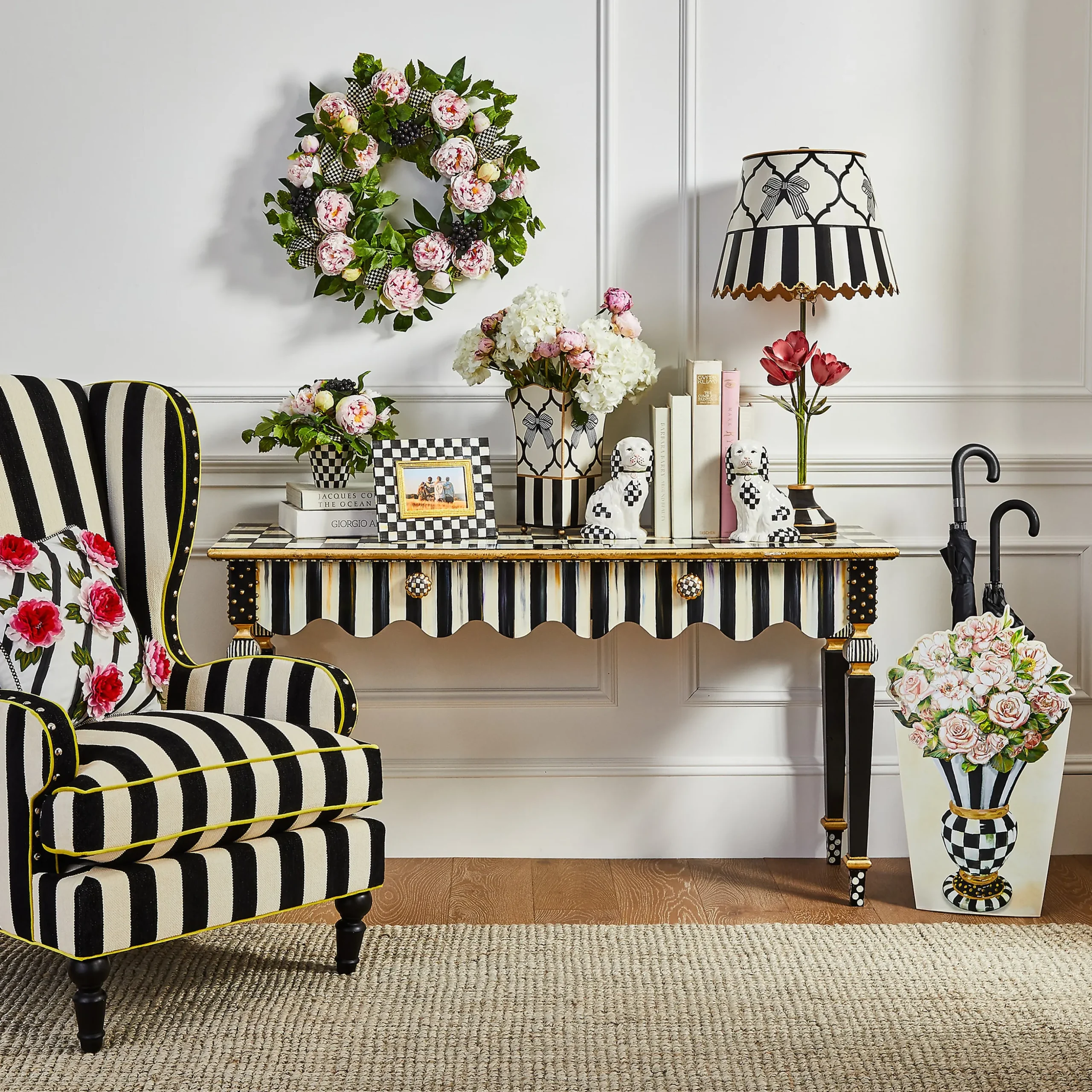 Flower Show Table Lamp