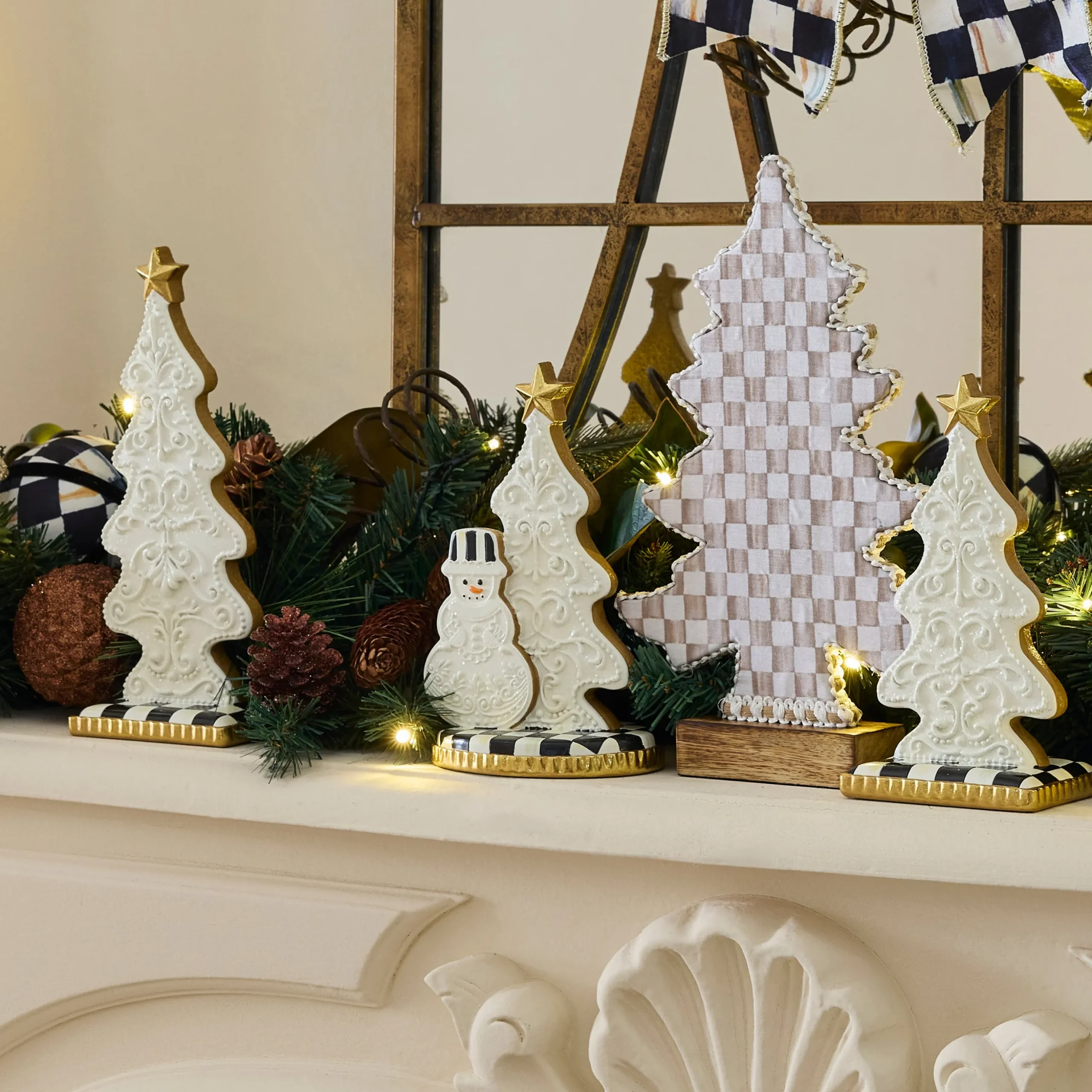 Gingerbread Small Snowman Tree