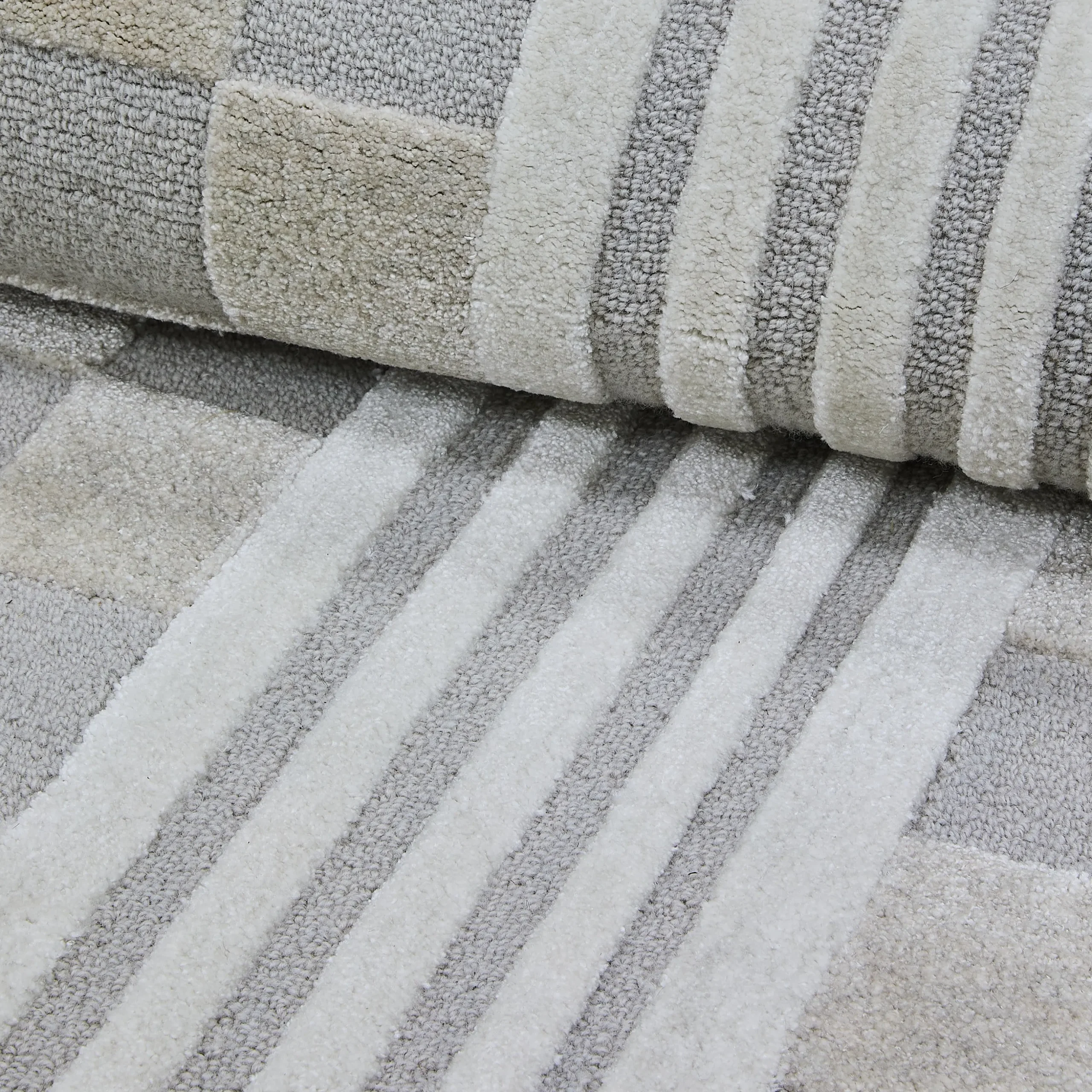 Light Grey Tonal Check 5' x 8' Rug