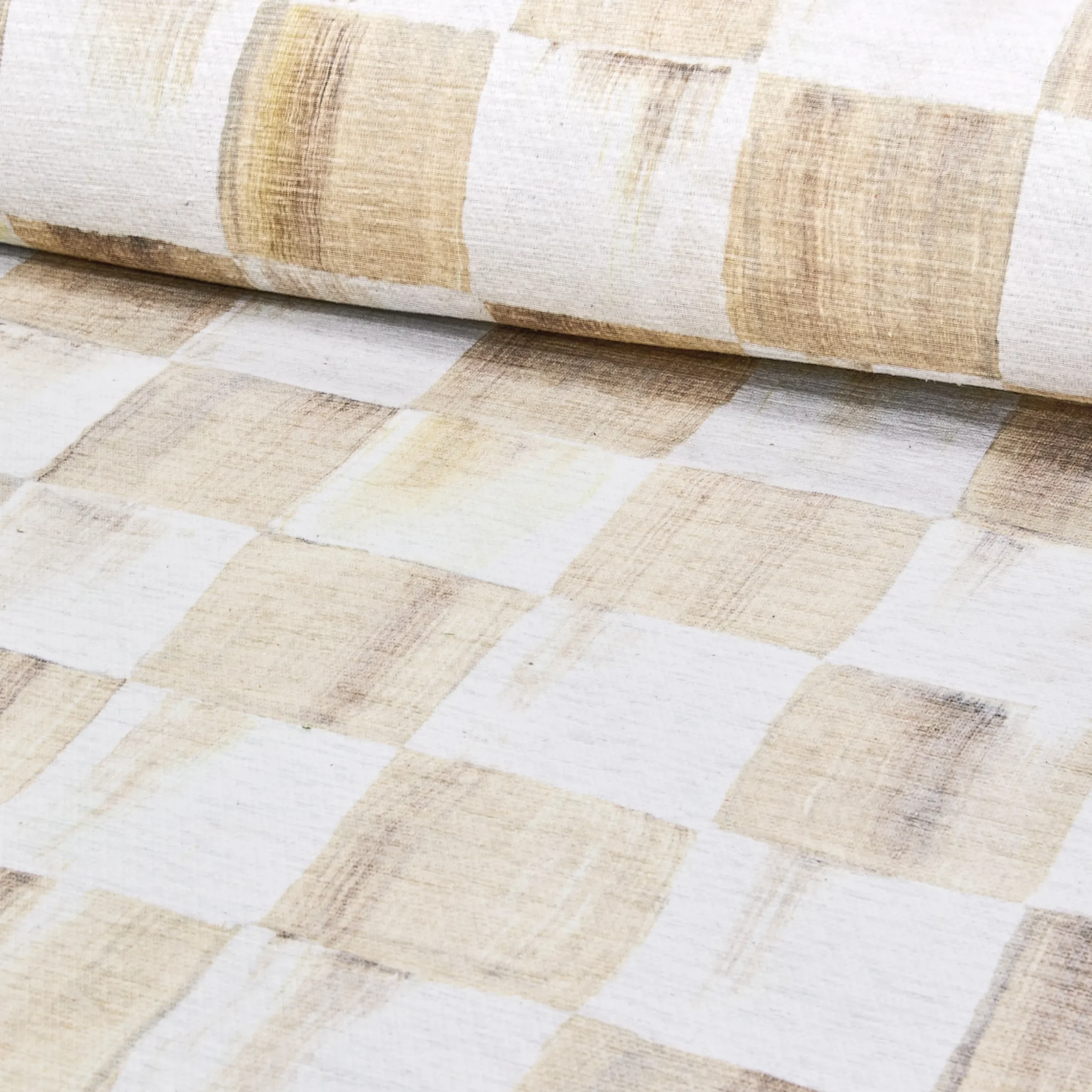 Mocha Checkered 8' x 10' Washable Rug