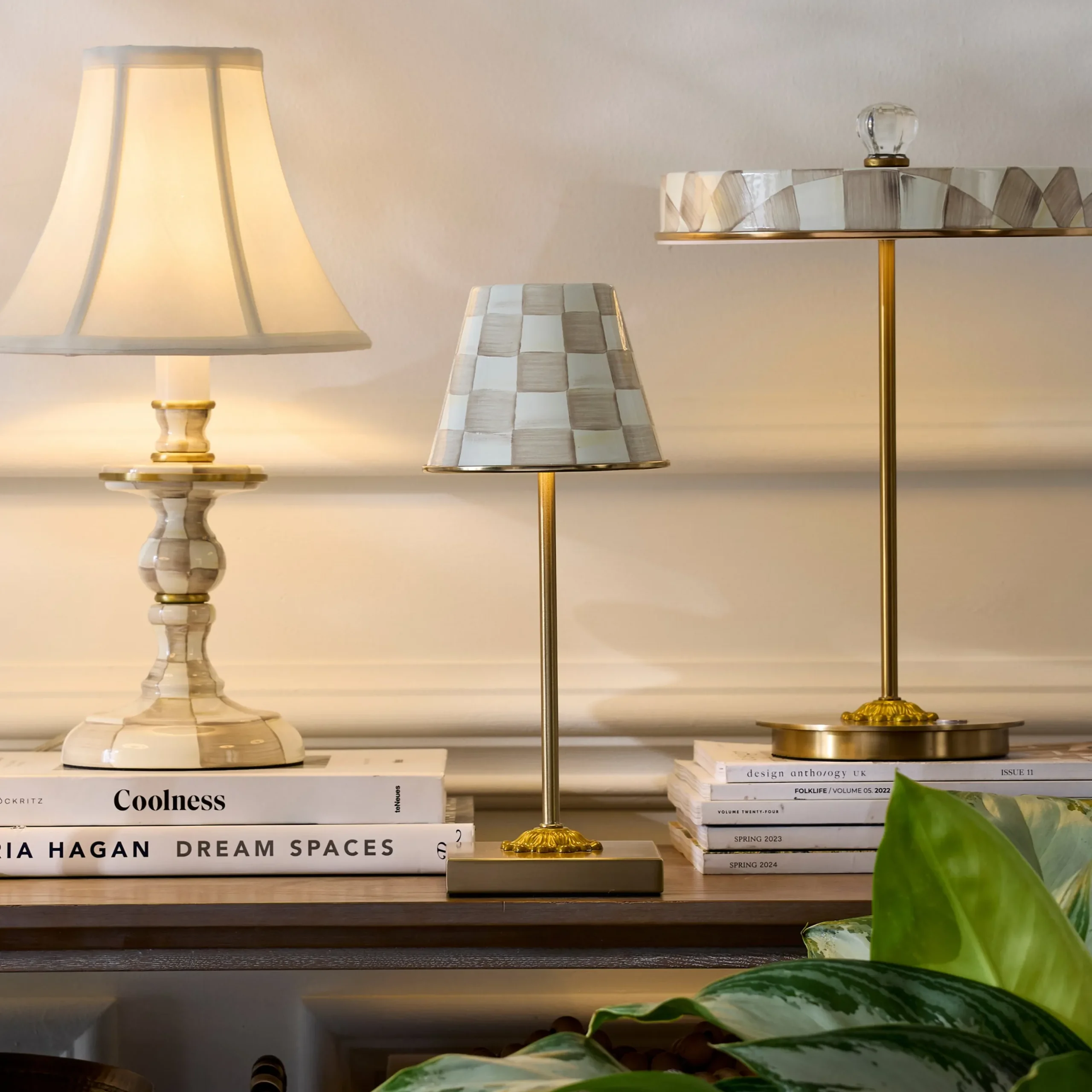 Mocha Check LED Rechargeable Cafe Table Lamp