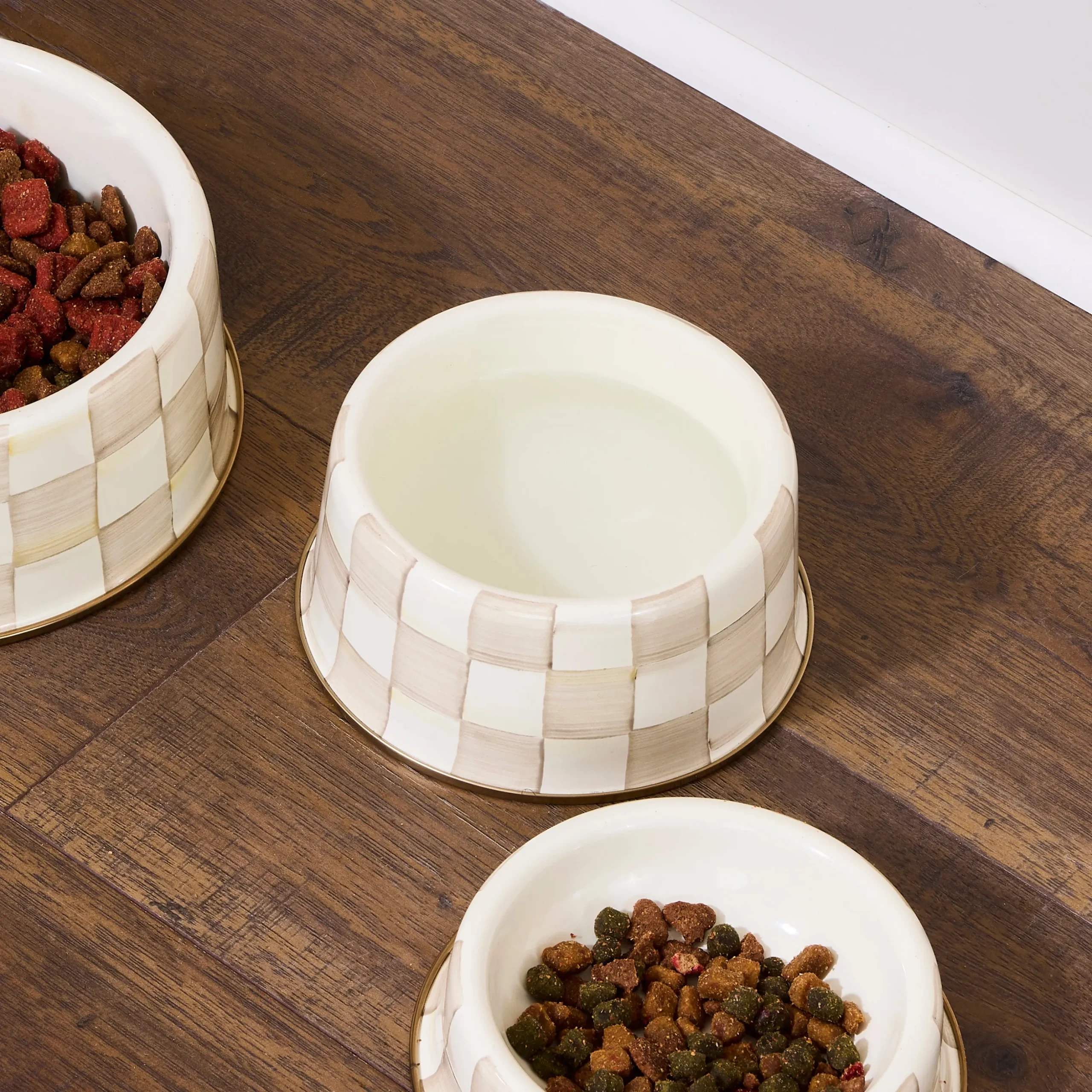 Mocha Check Medium Pet Dish
